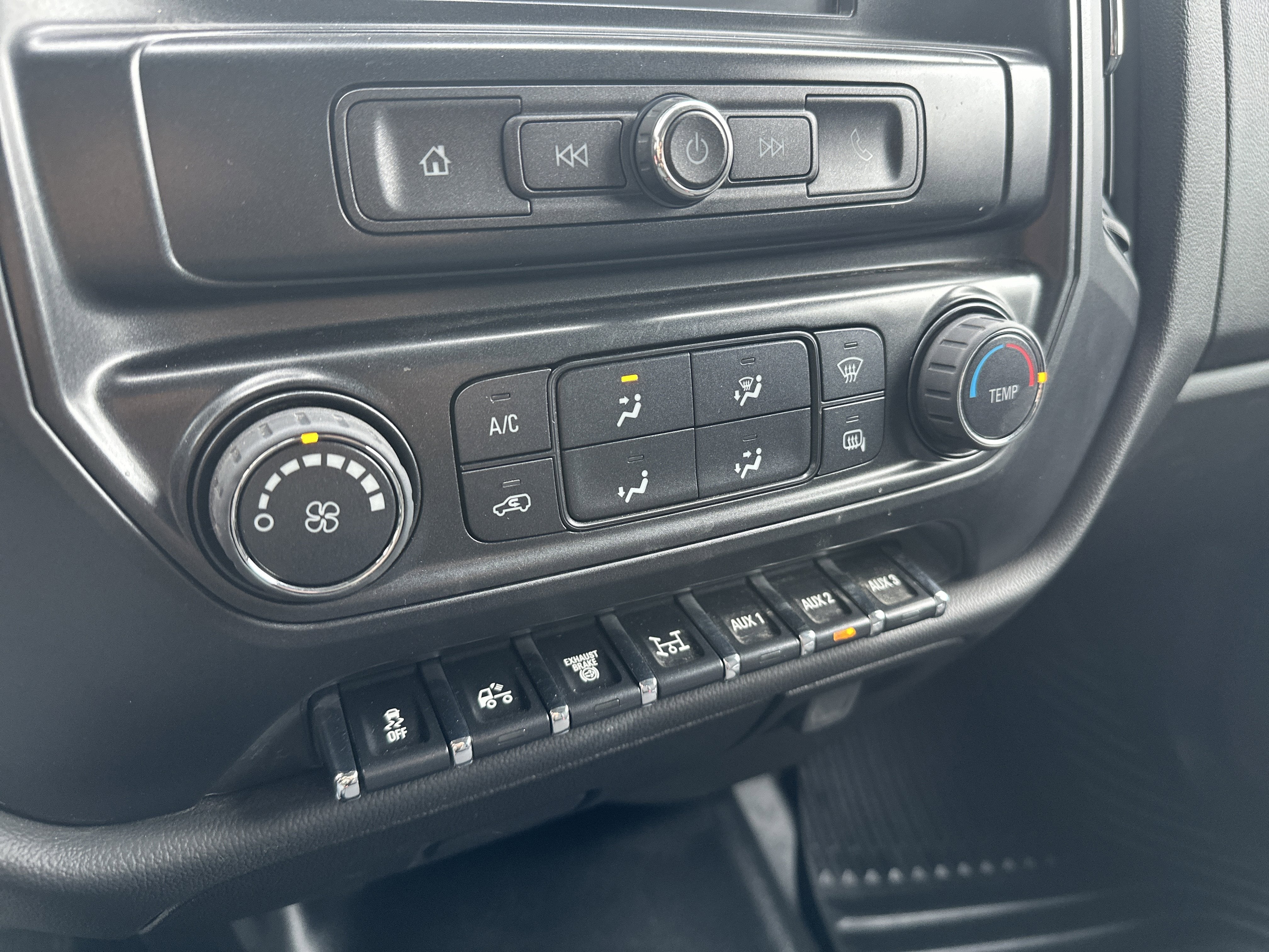 2023 Chevrolet Silverado 6500 HD Work Truck