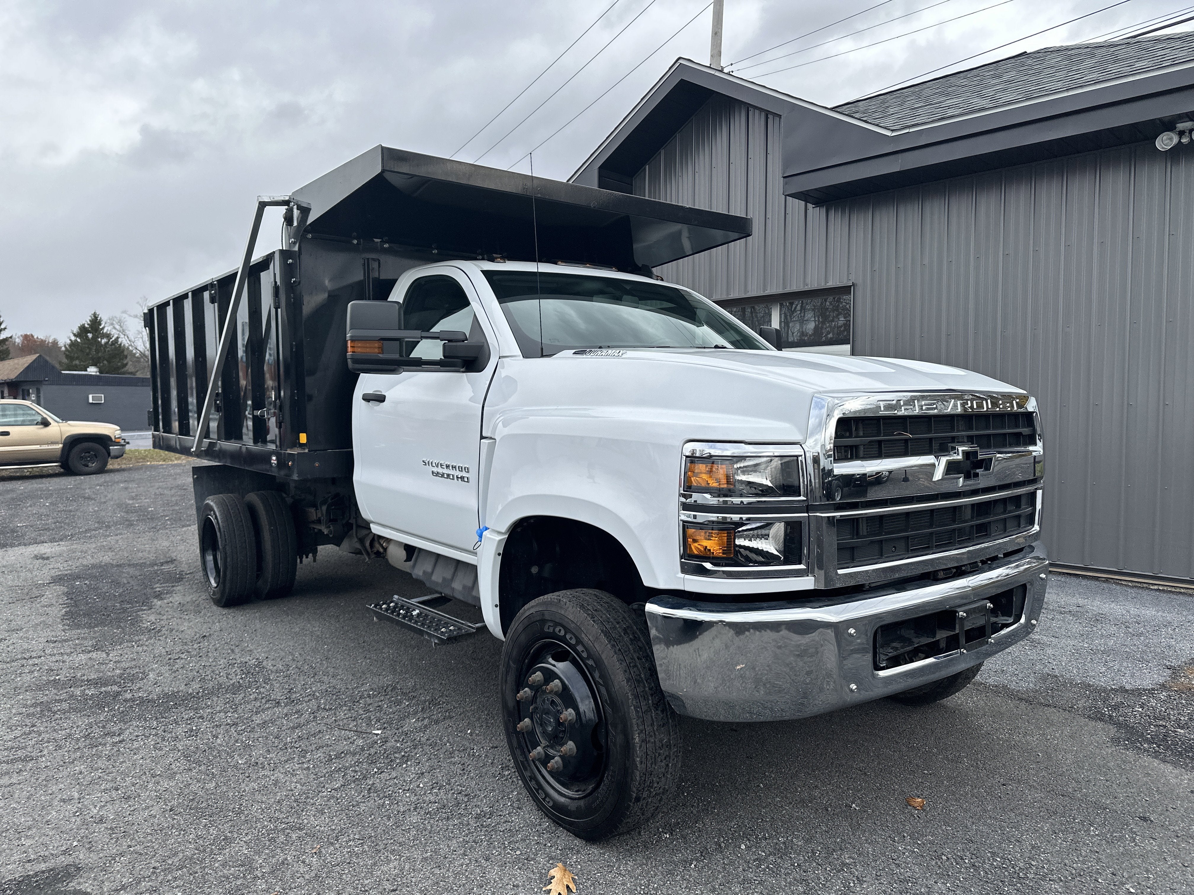 2023 Chevrolet Silverado 6500 HD Work Truck