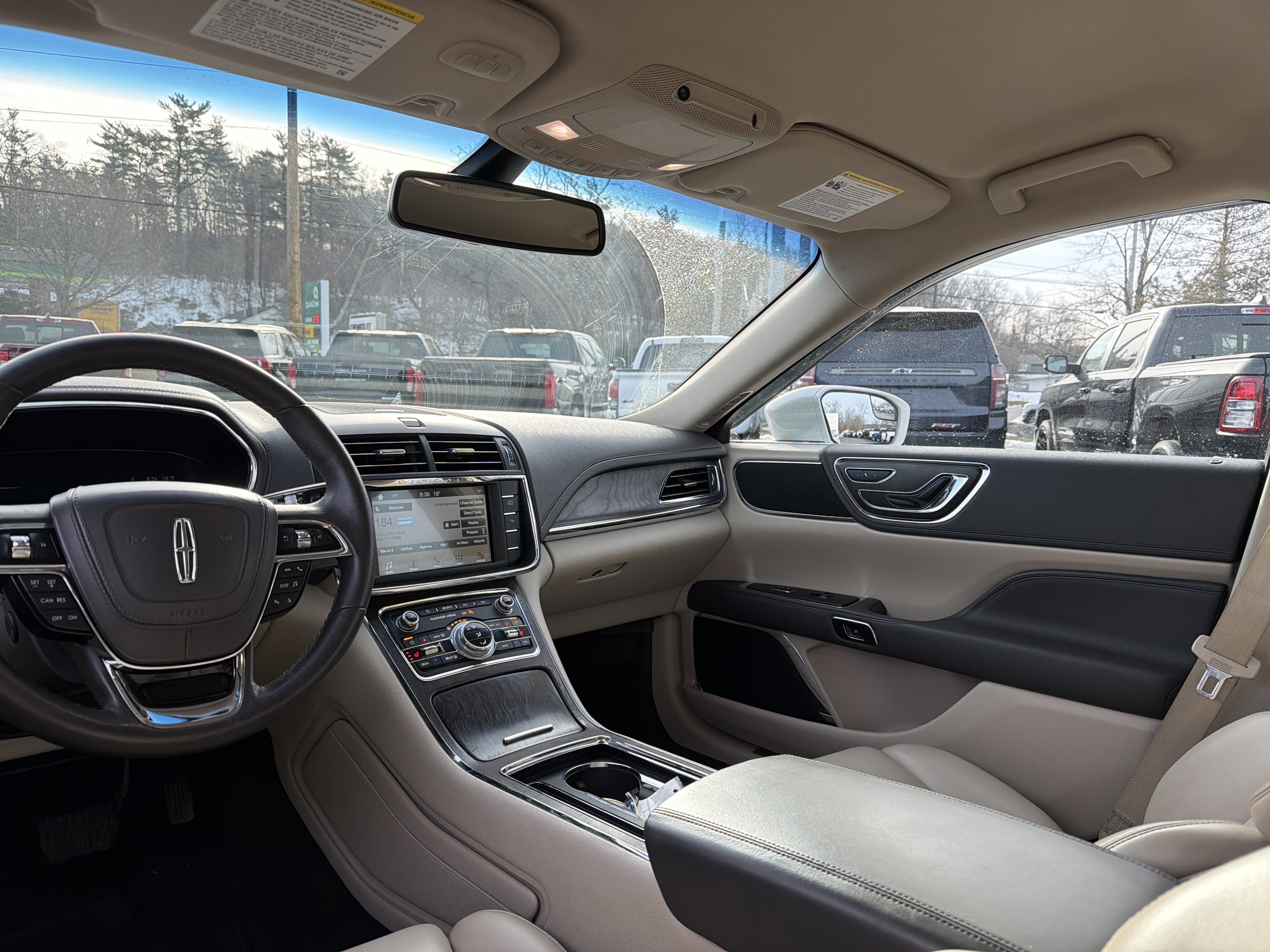 2017 Lincoln Continental Premiere