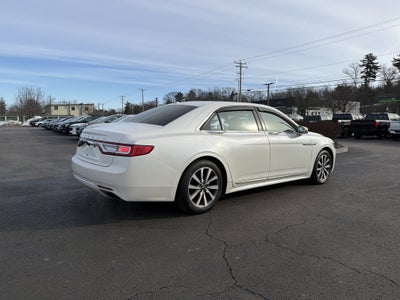 2017 Lincoln Continental Premiere