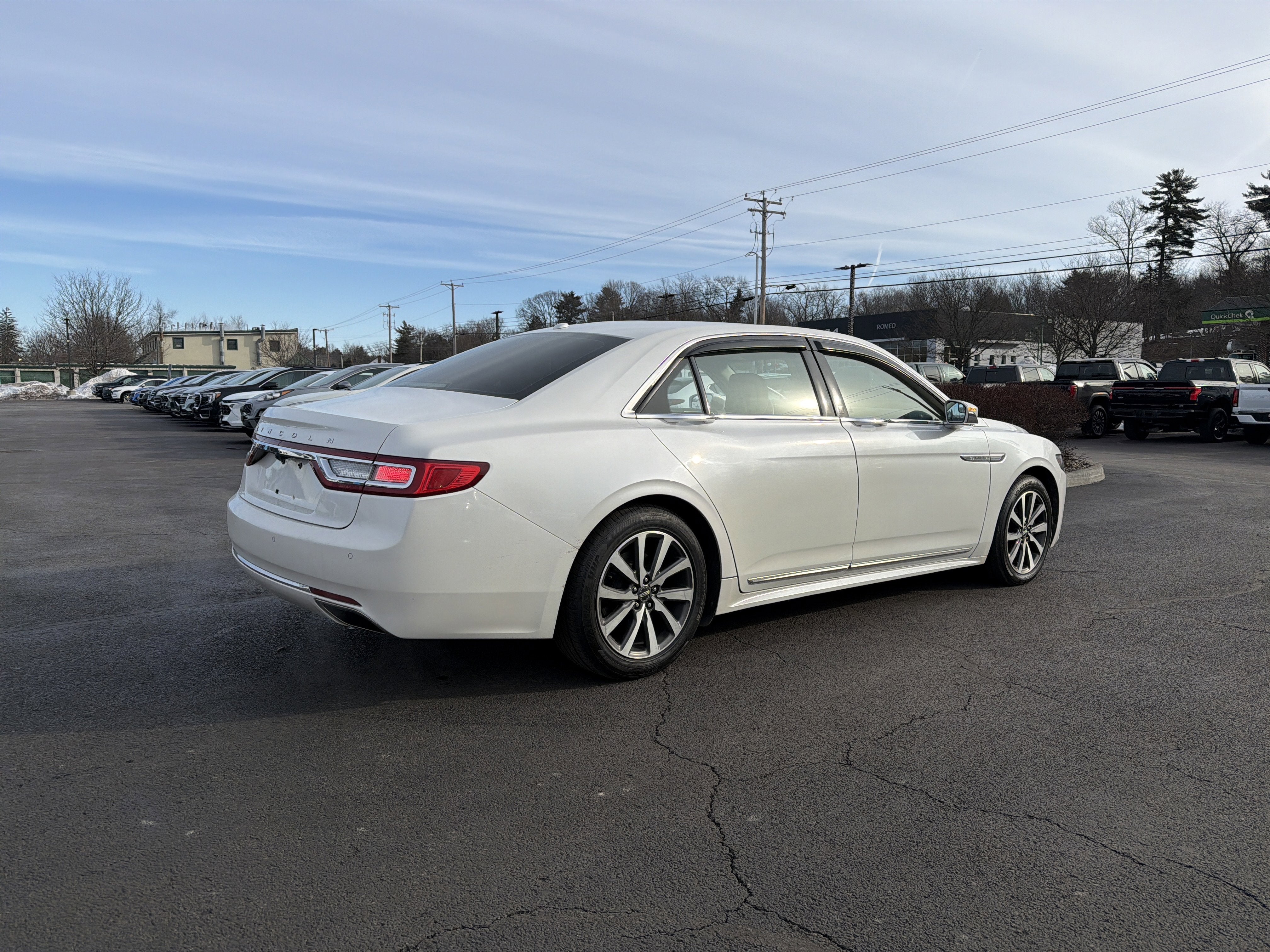 2017 Lincoln Continental Premiere
