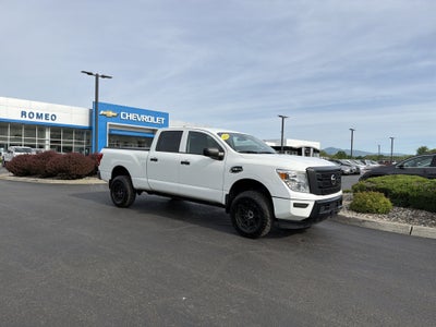 2022 Nissan TITAN XD Crew Cab S 4x4