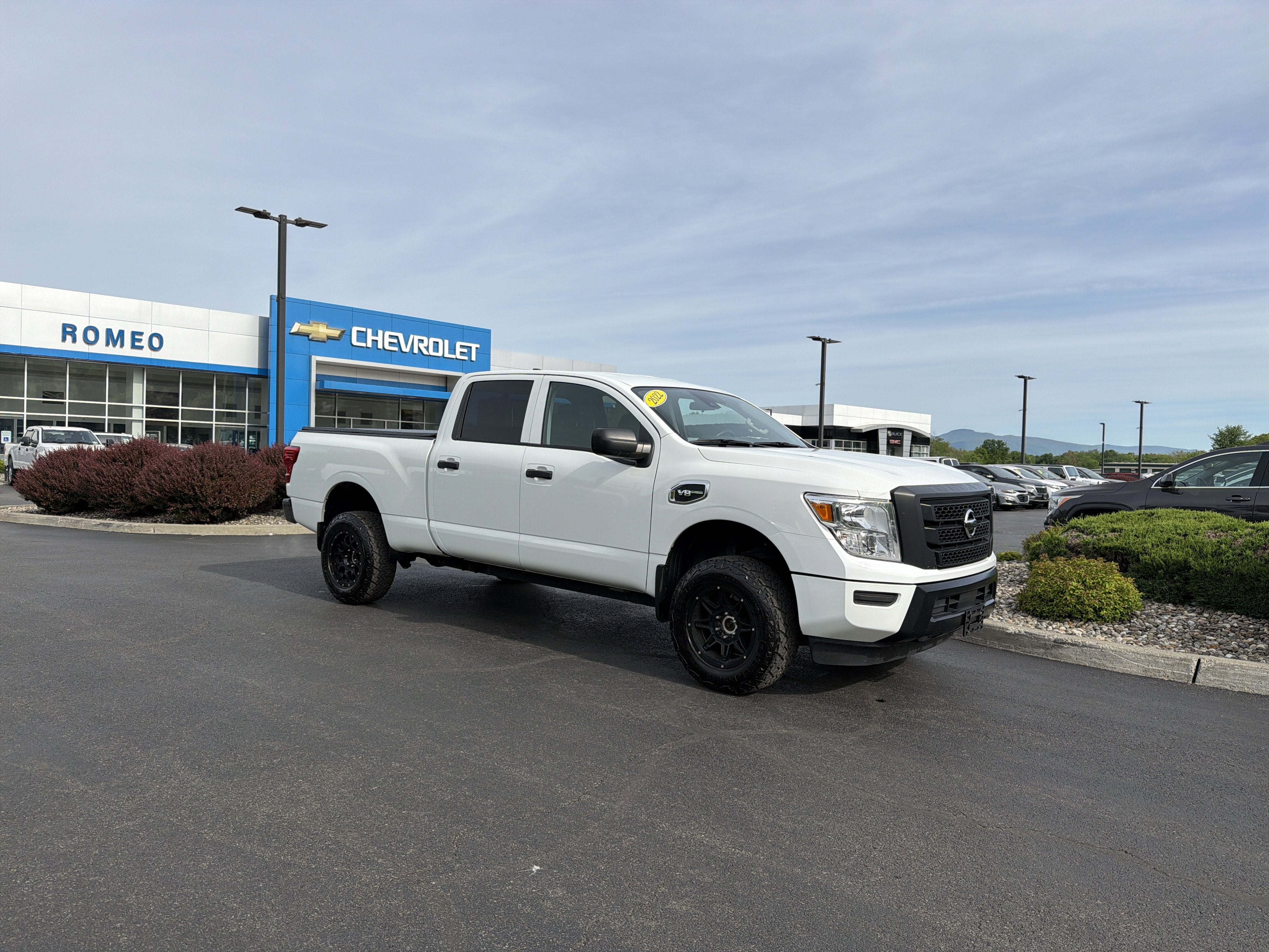 2022 Nissan TITAN XD Crew Cab S 4x4