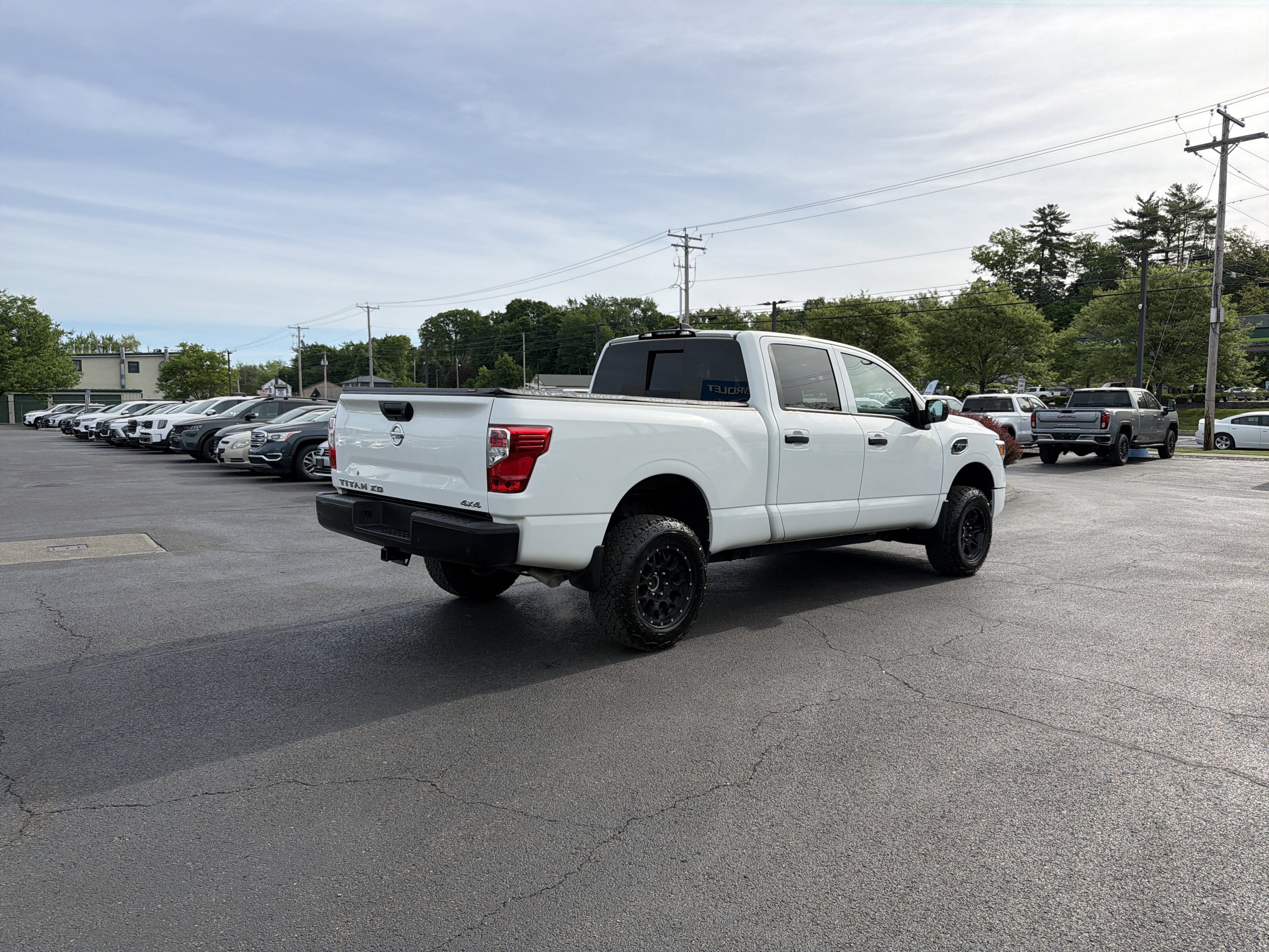 2022 Nissan TITAN XD Crew Cab S 4x4
