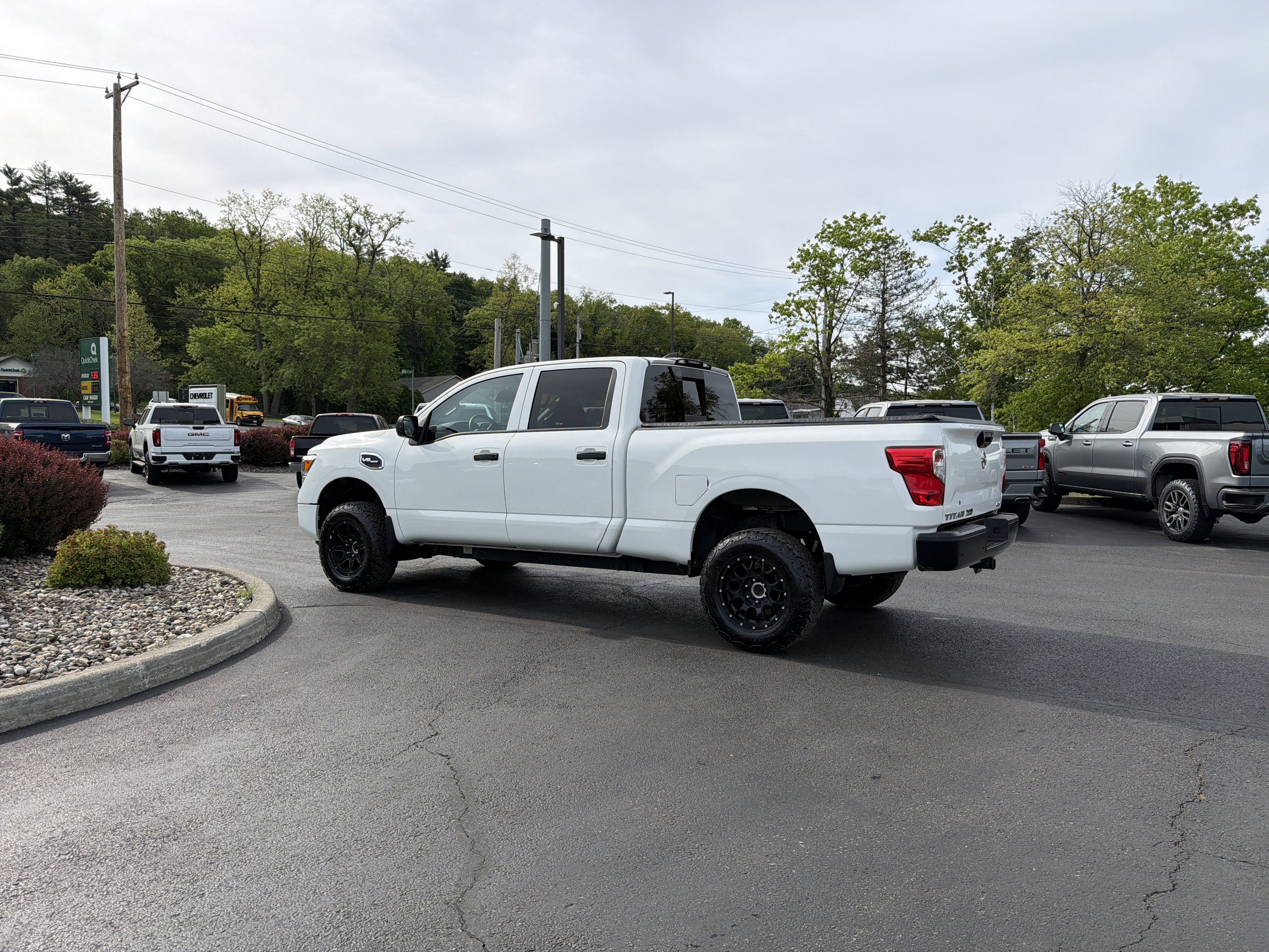 2022 Nissan TITAN XD Crew Cab S 4x4