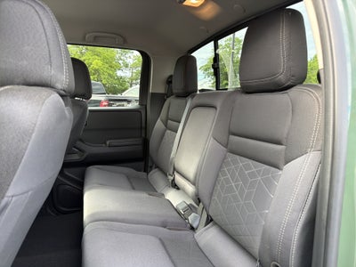 2025 Nissan Frontier Crew Cab SV 4x4