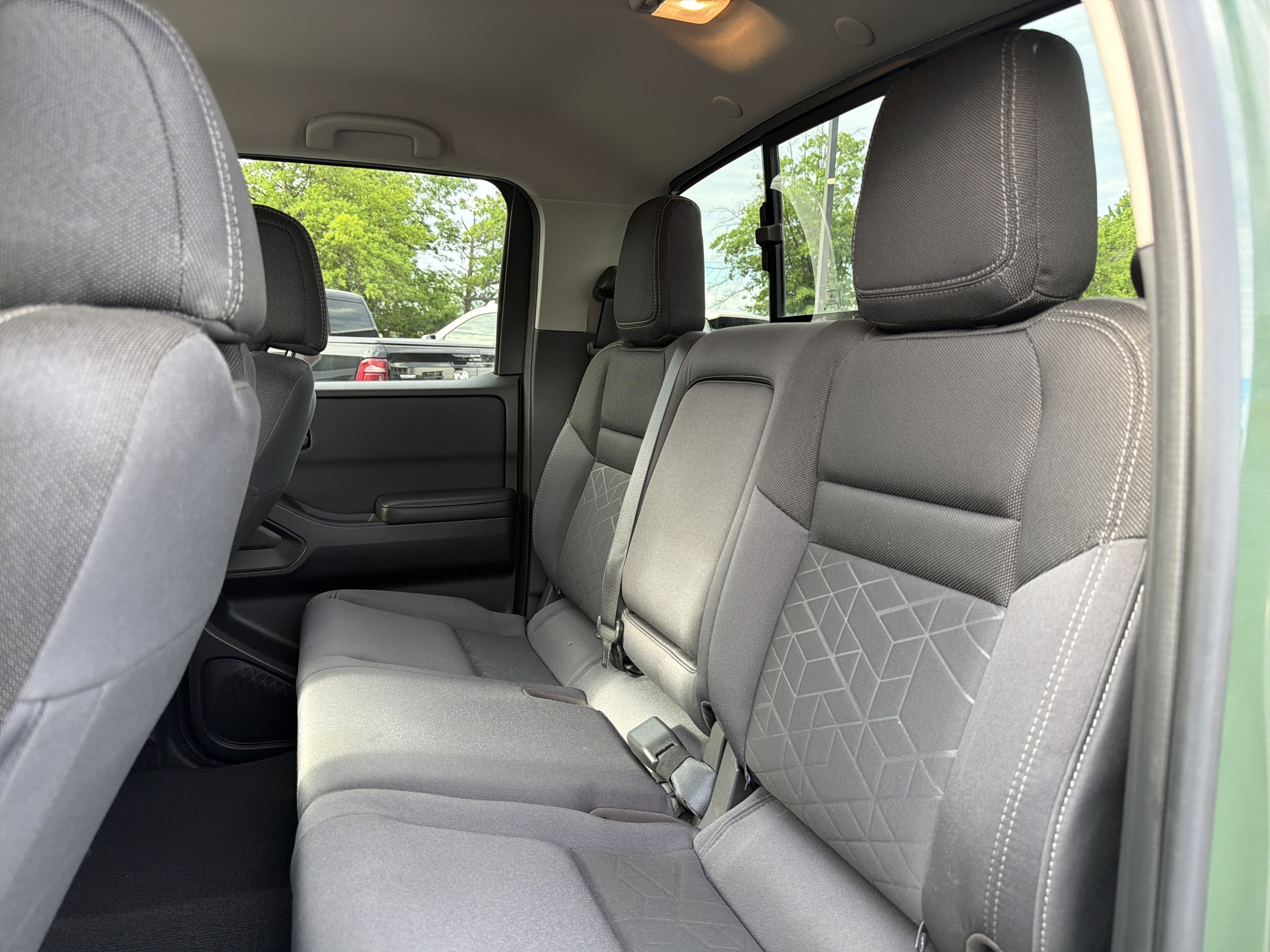 2025 Nissan Frontier Crew Cab SV 4x4