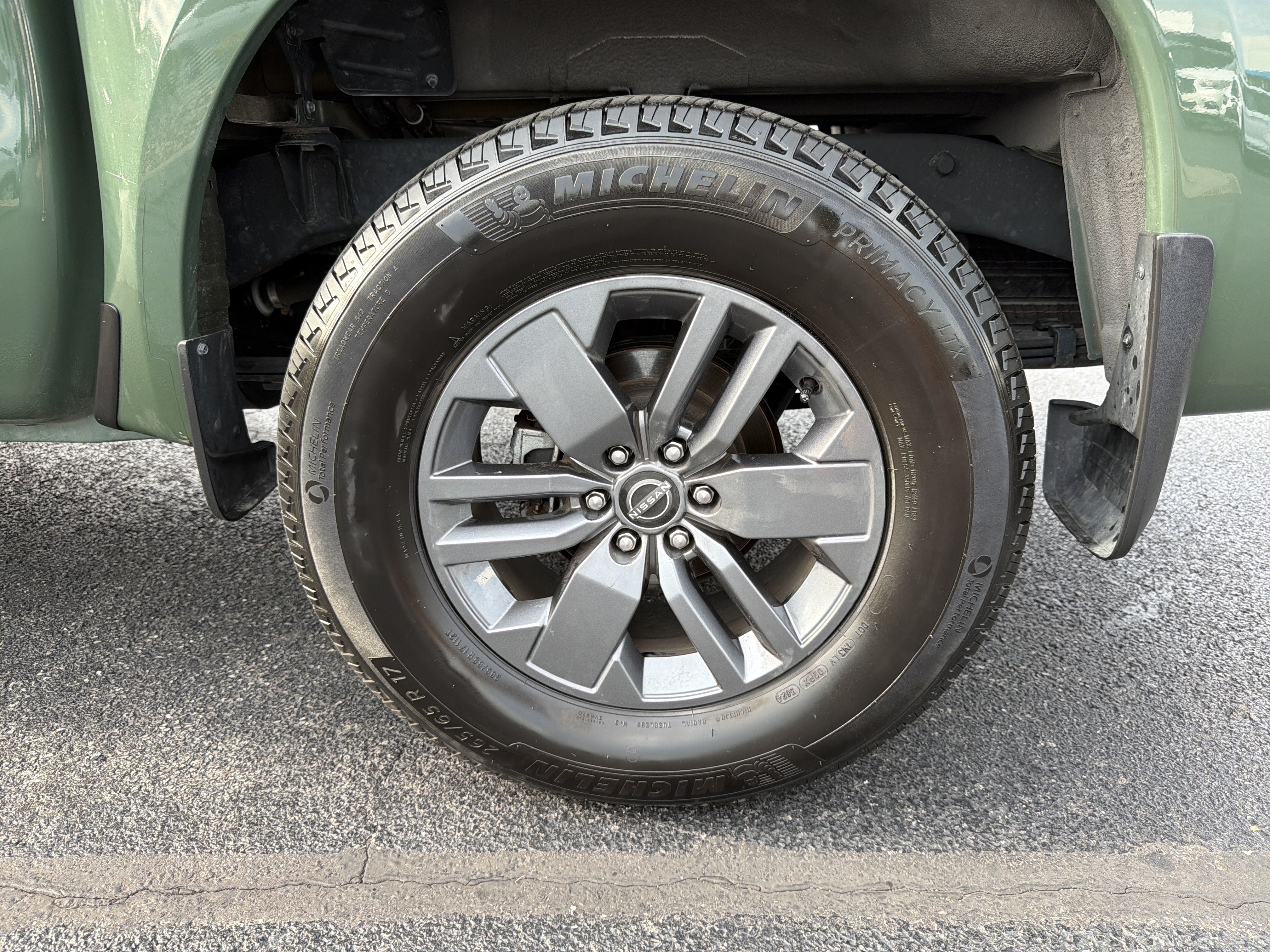 2025 Nissan Frontier Crew Cab SV 4x4