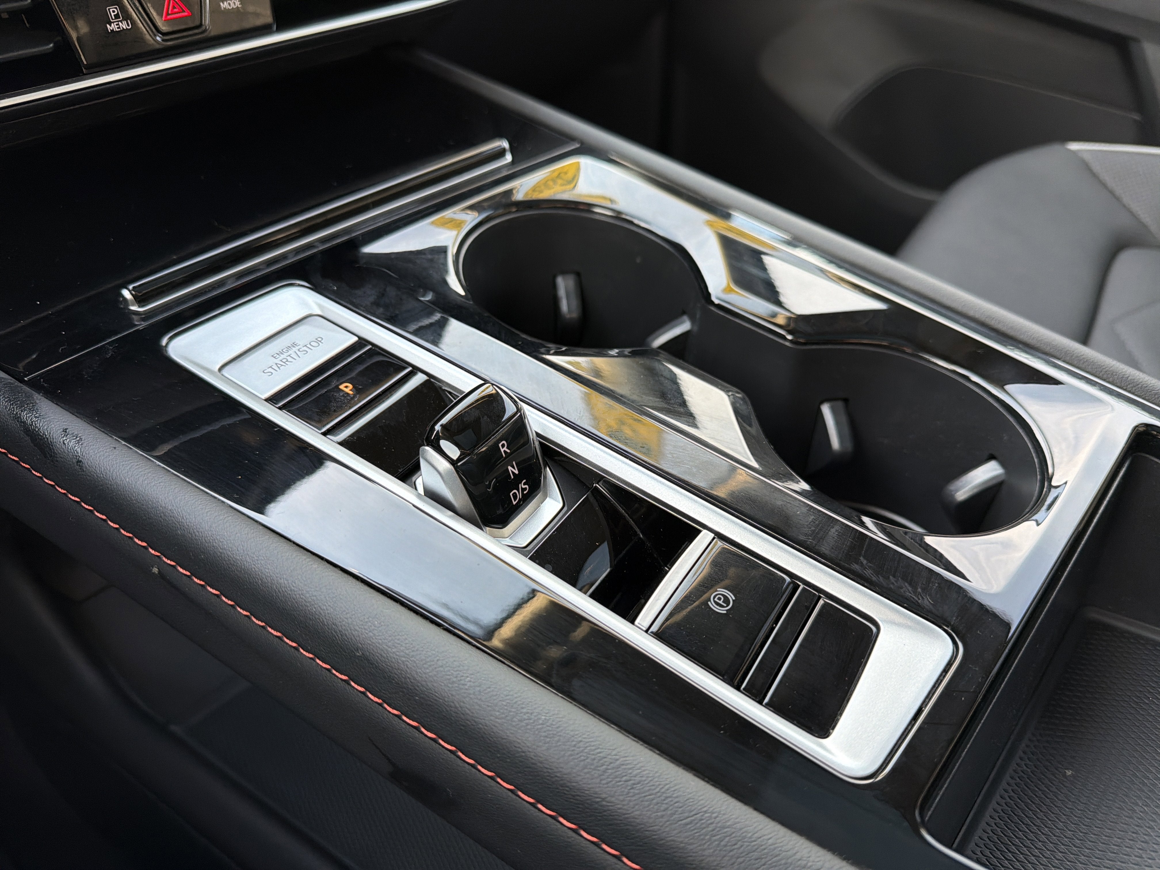 2024 Volkswagen Atlas 2.0T Peak Edition SE w/Technology