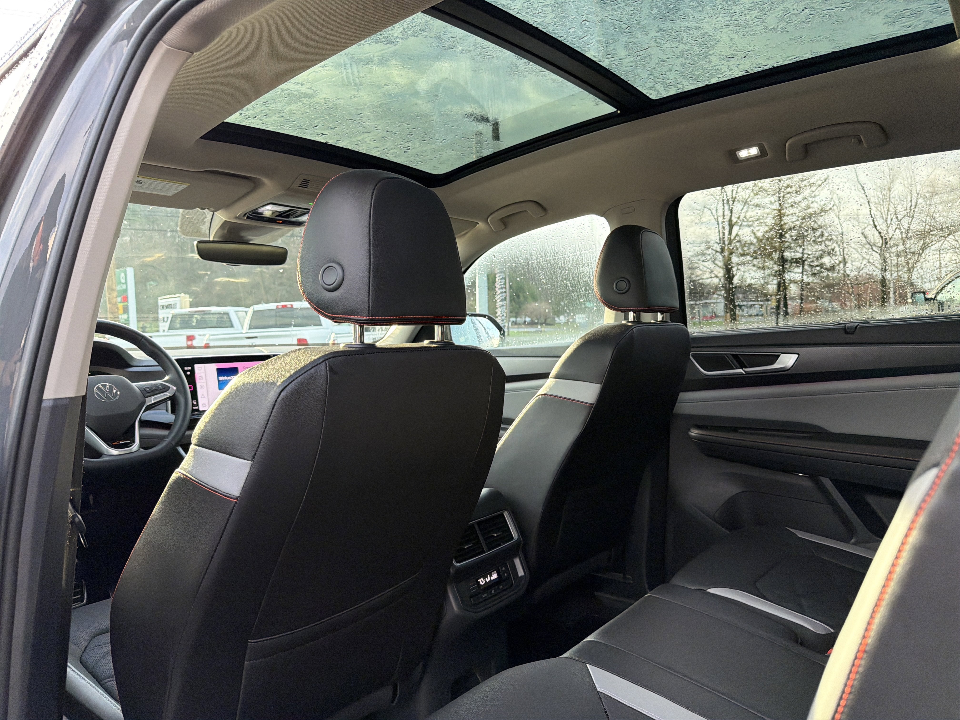 2024 Volkswagen Atlas 2.0T Peak Edition SE w/Technology