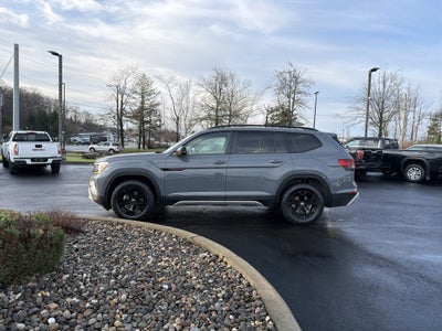 2024 Volkswagen Atlas 2.0T Peak Edition SE w/Technology