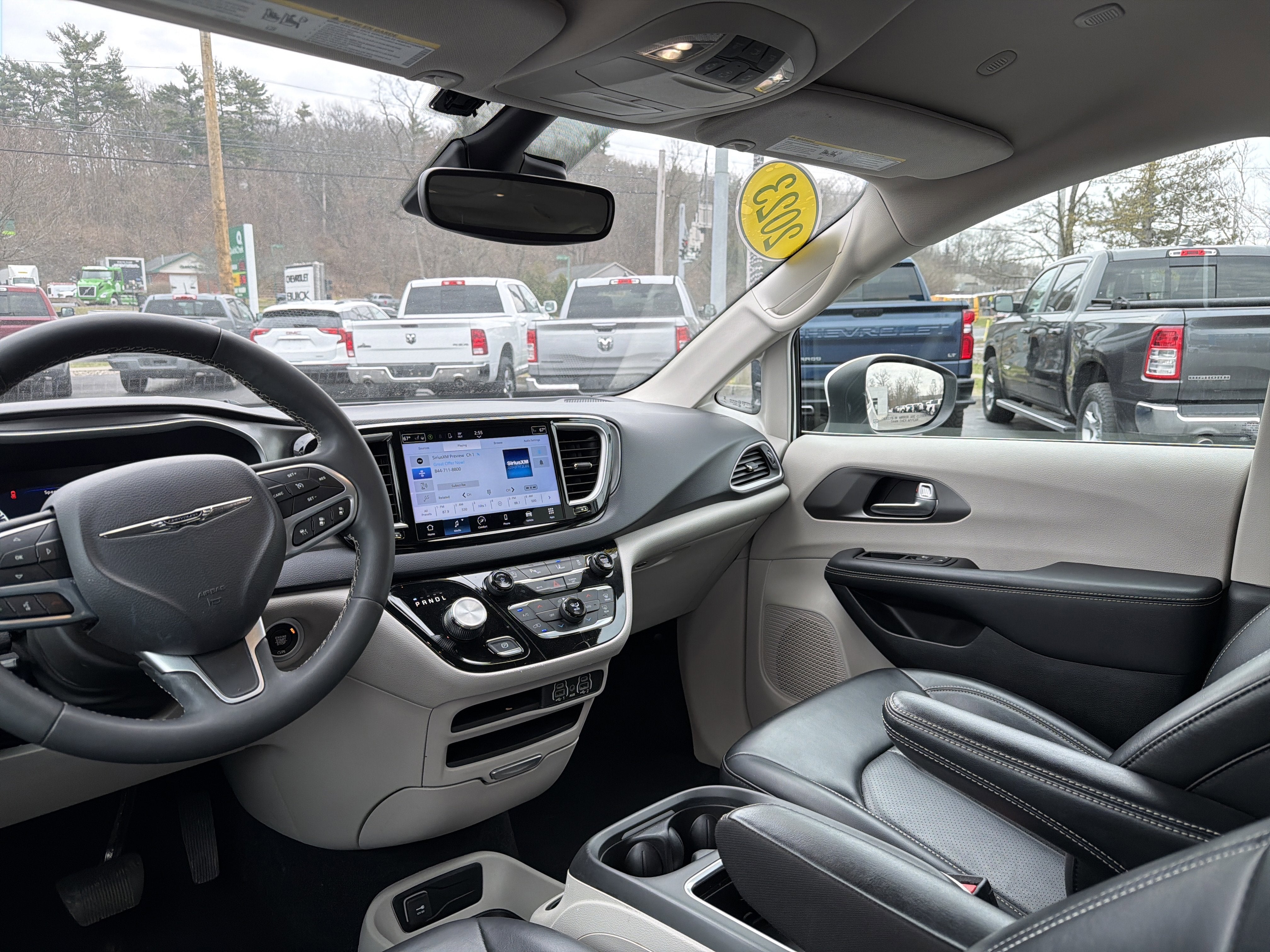 2023 Chrysler Pacifica Touring L