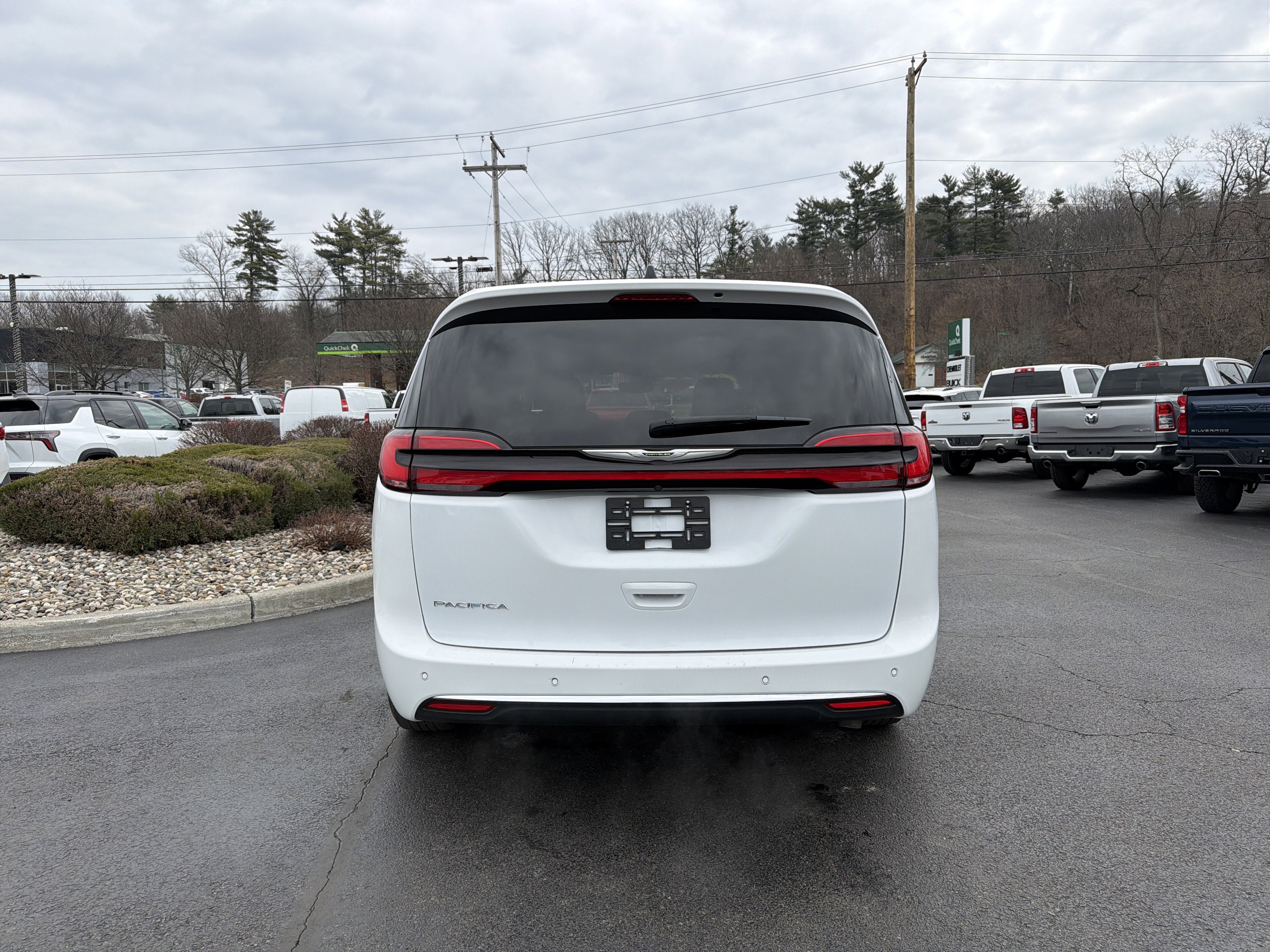 2023 Chrysler Pacifica Touring L