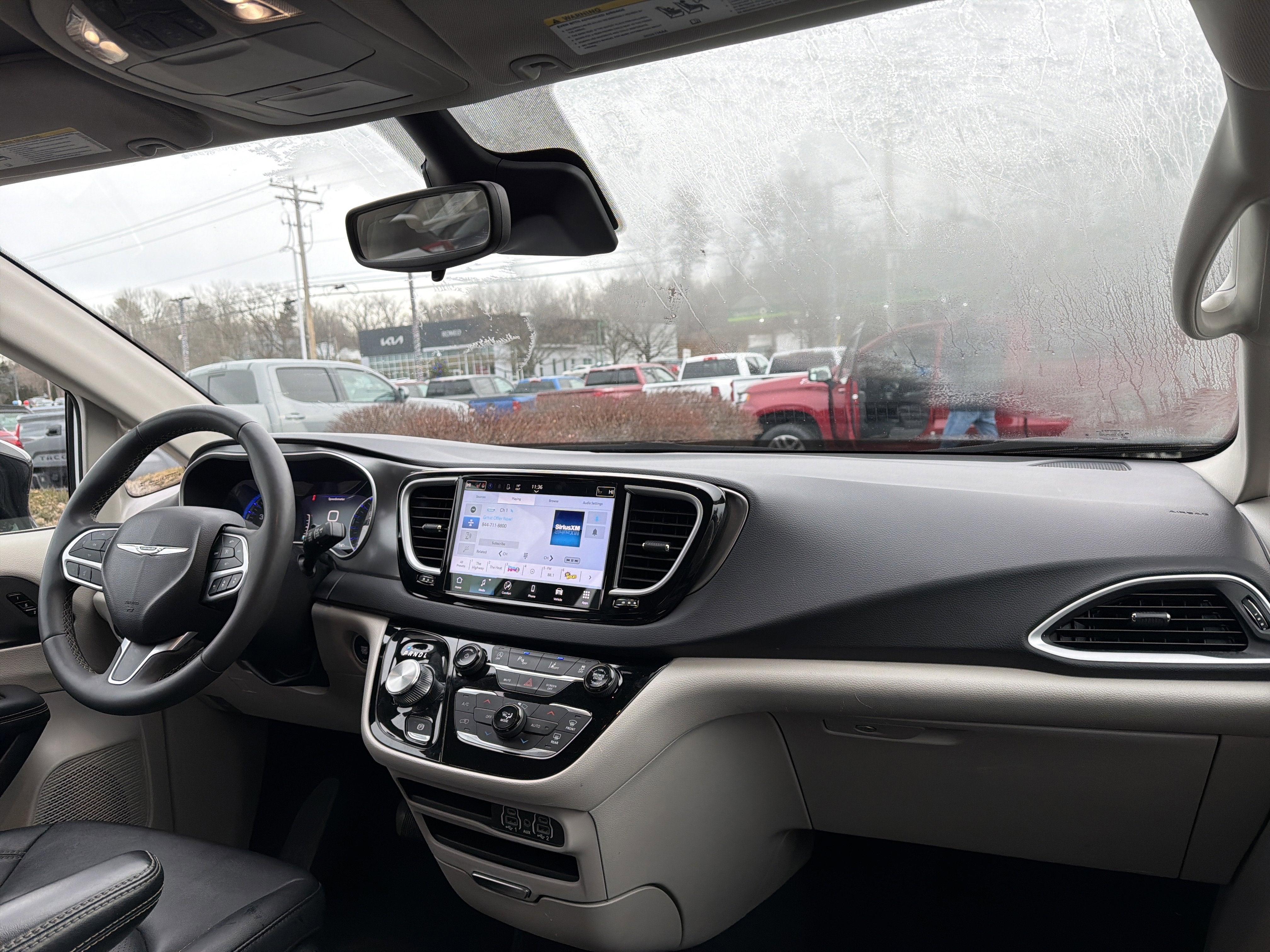 2024 Chrysler Pacifica Touring L