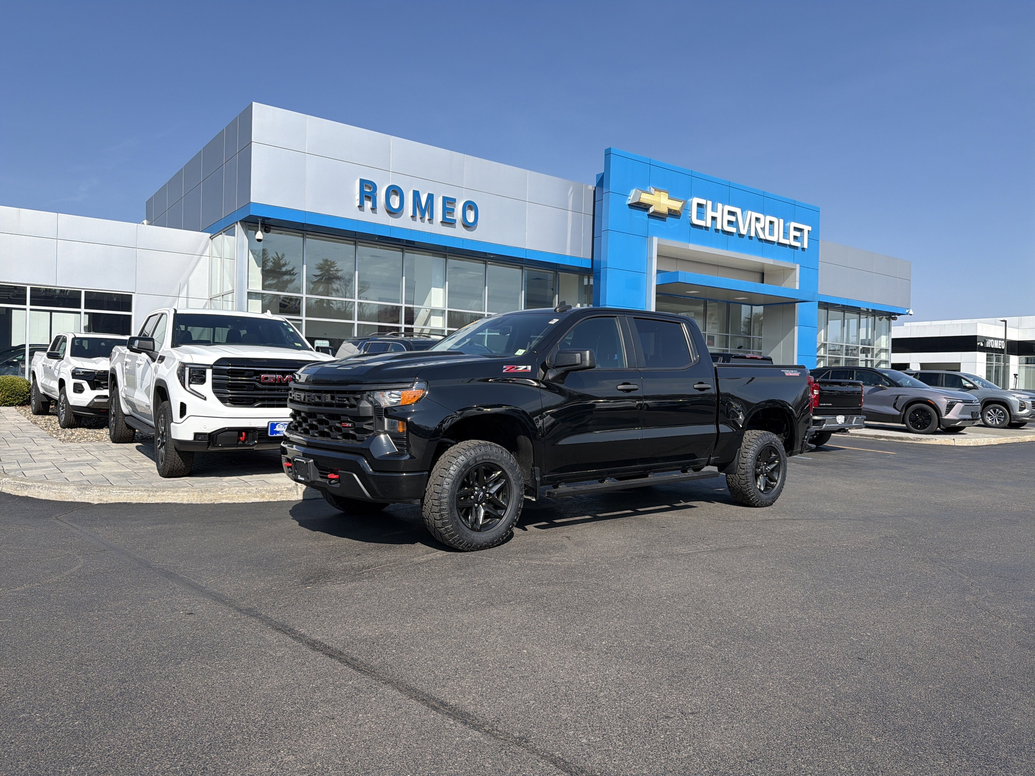 2023 Chevrolet Silverado 1500 Custom Trail Boss