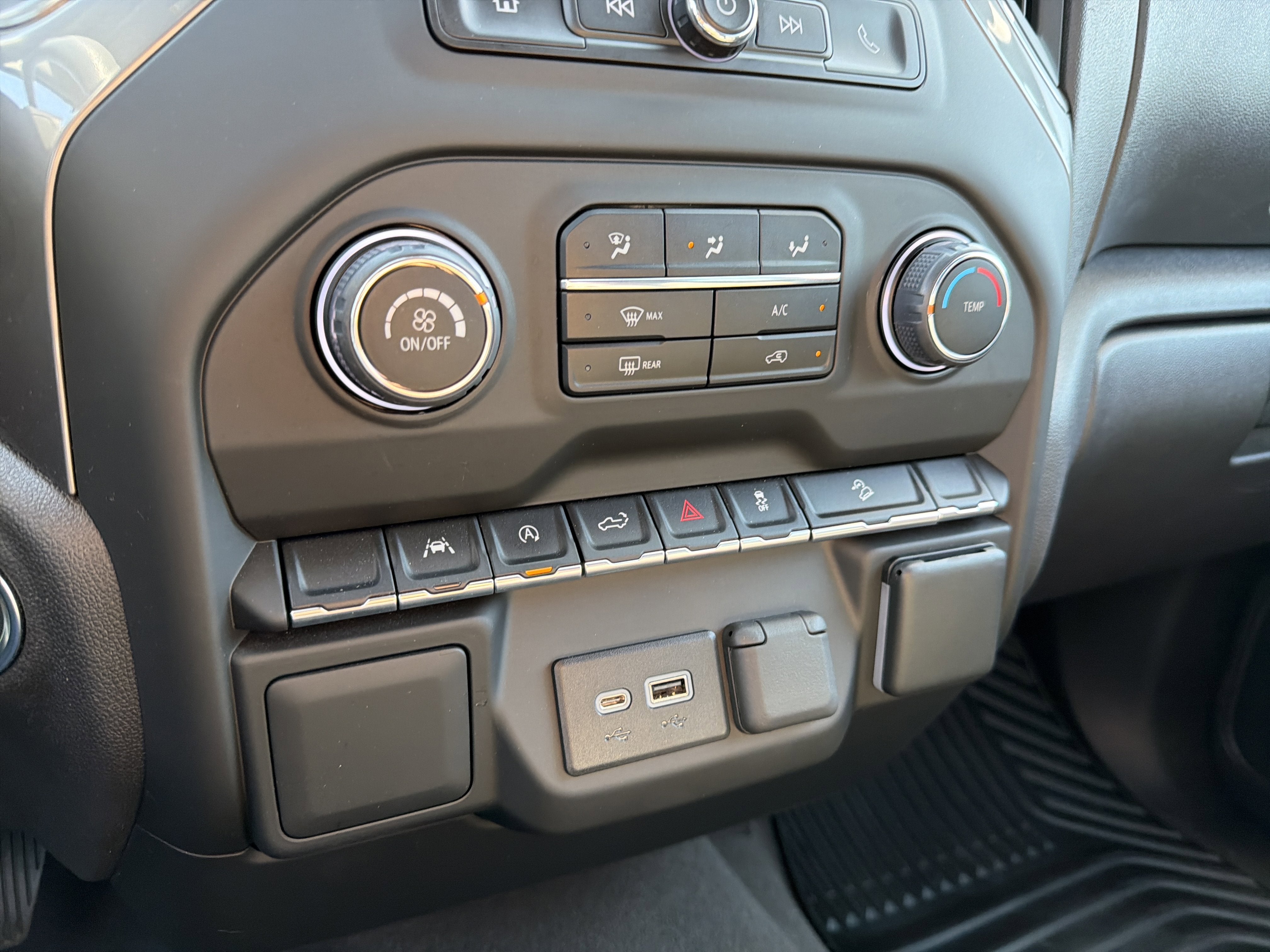 2023 Chevrolet Silverado 1500 Custom Trail Boss