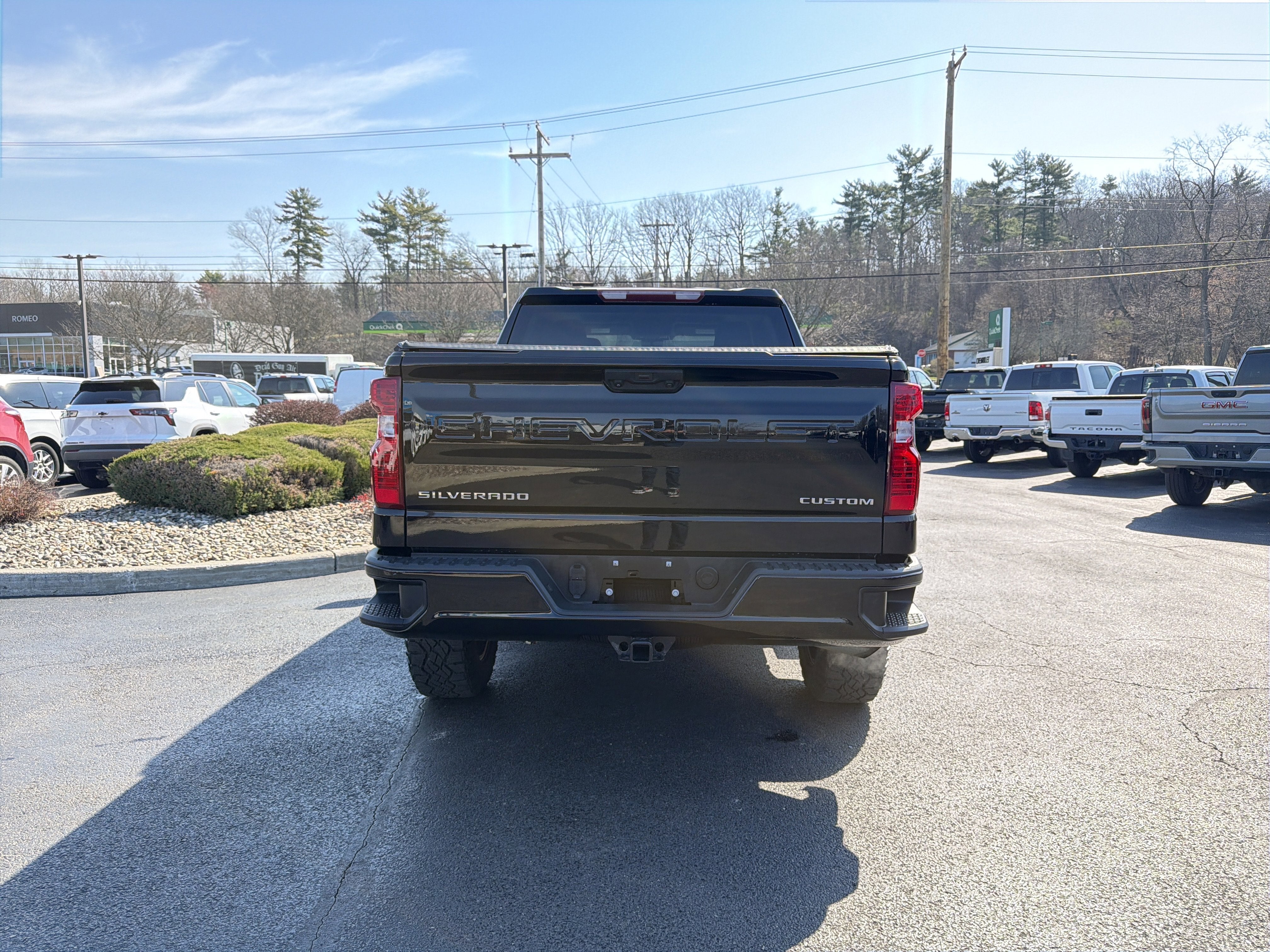 2023 Chevrolet Silverado 1500 Custom Trail Boss