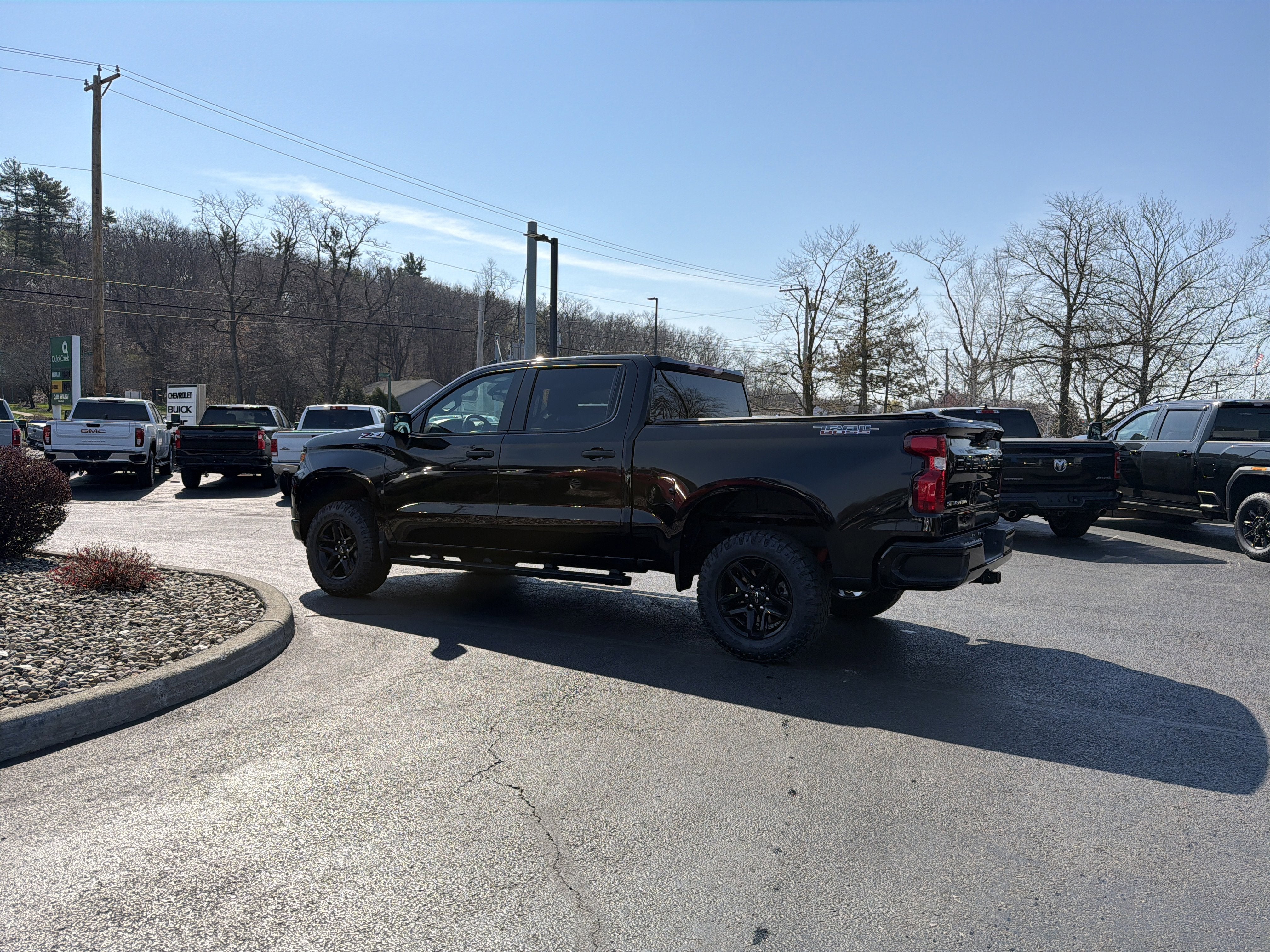 2023 Chevrolet Silverado 1500 Custom Trail Boss