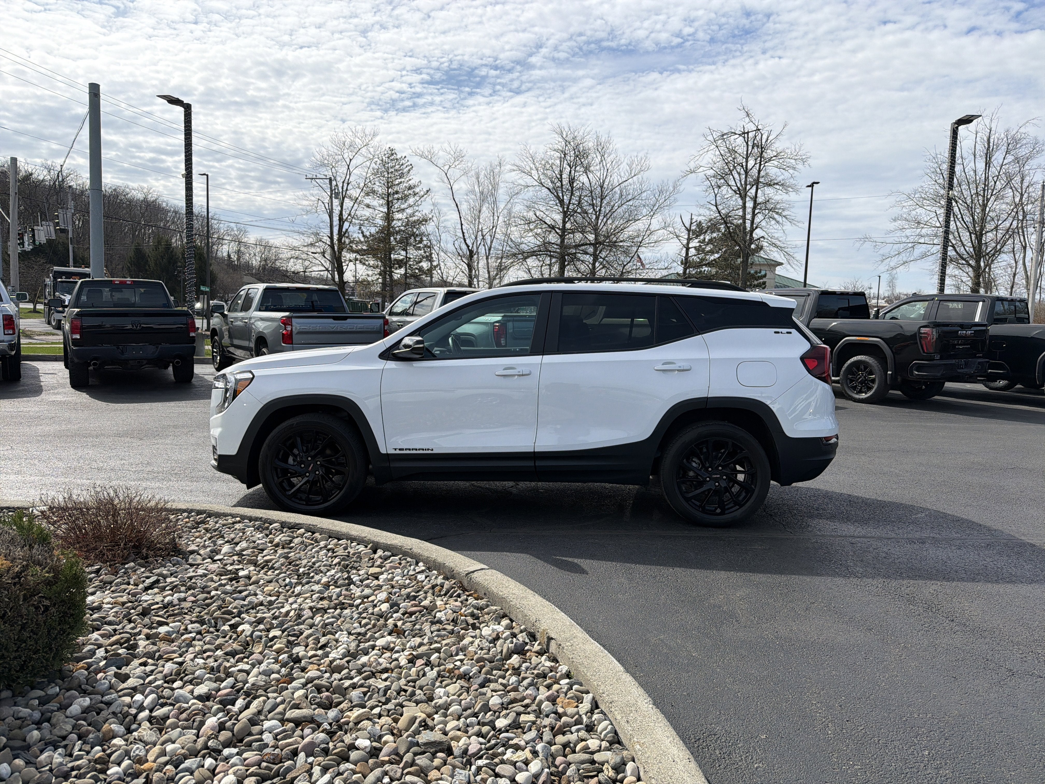 2023 GMC Terrain SLE