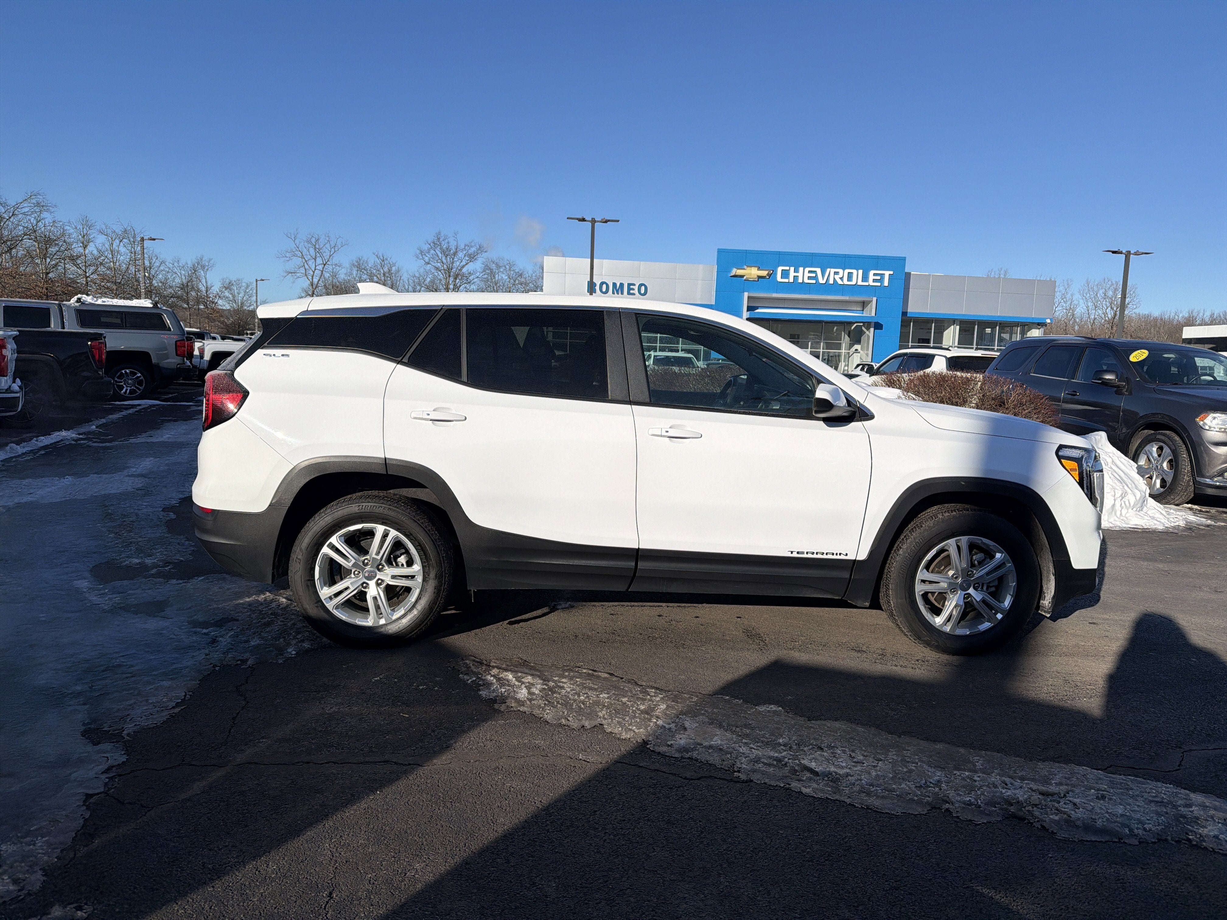 2024 GMC Terrain SLE