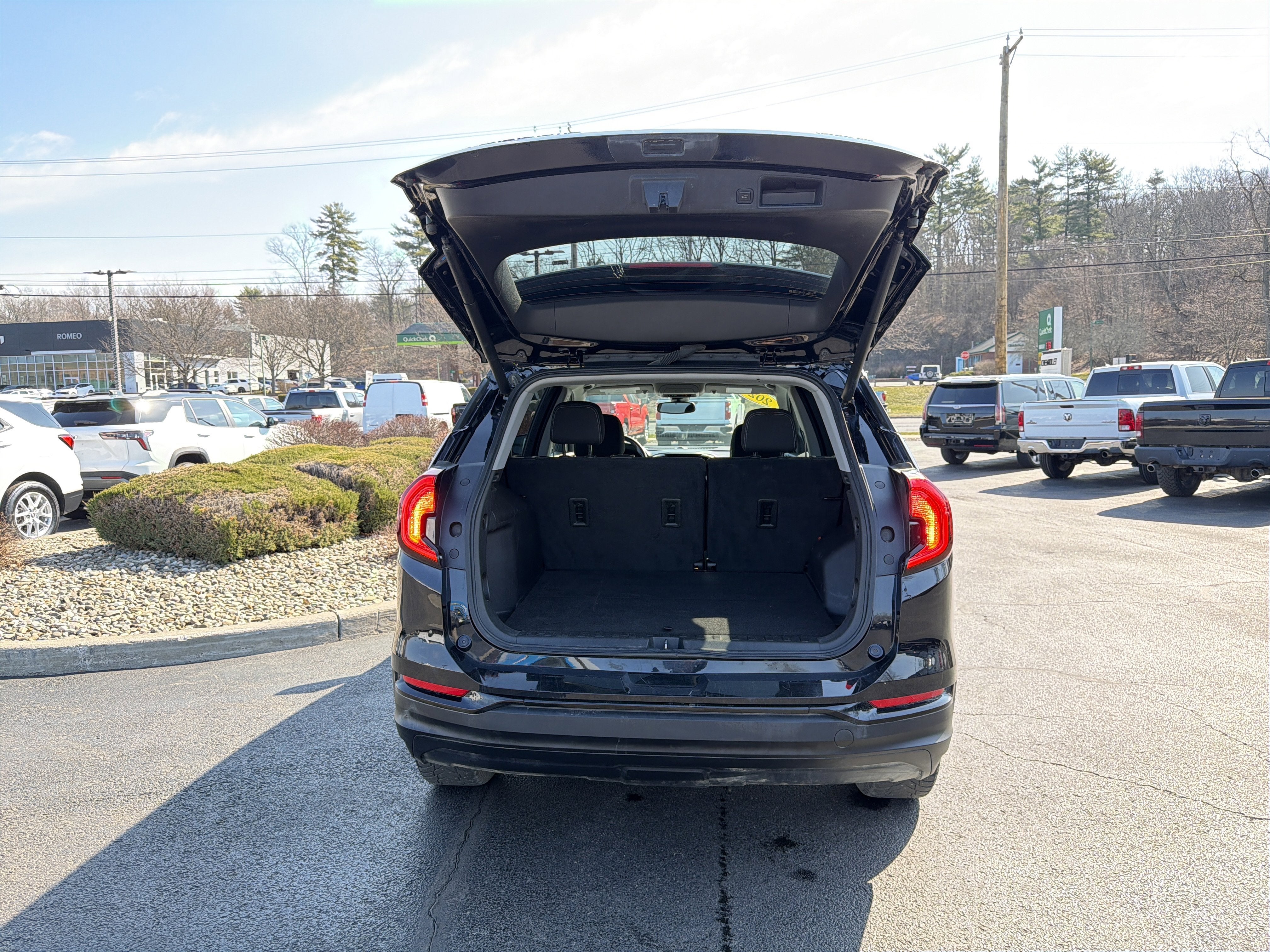 2023 GMC Terrain SLE