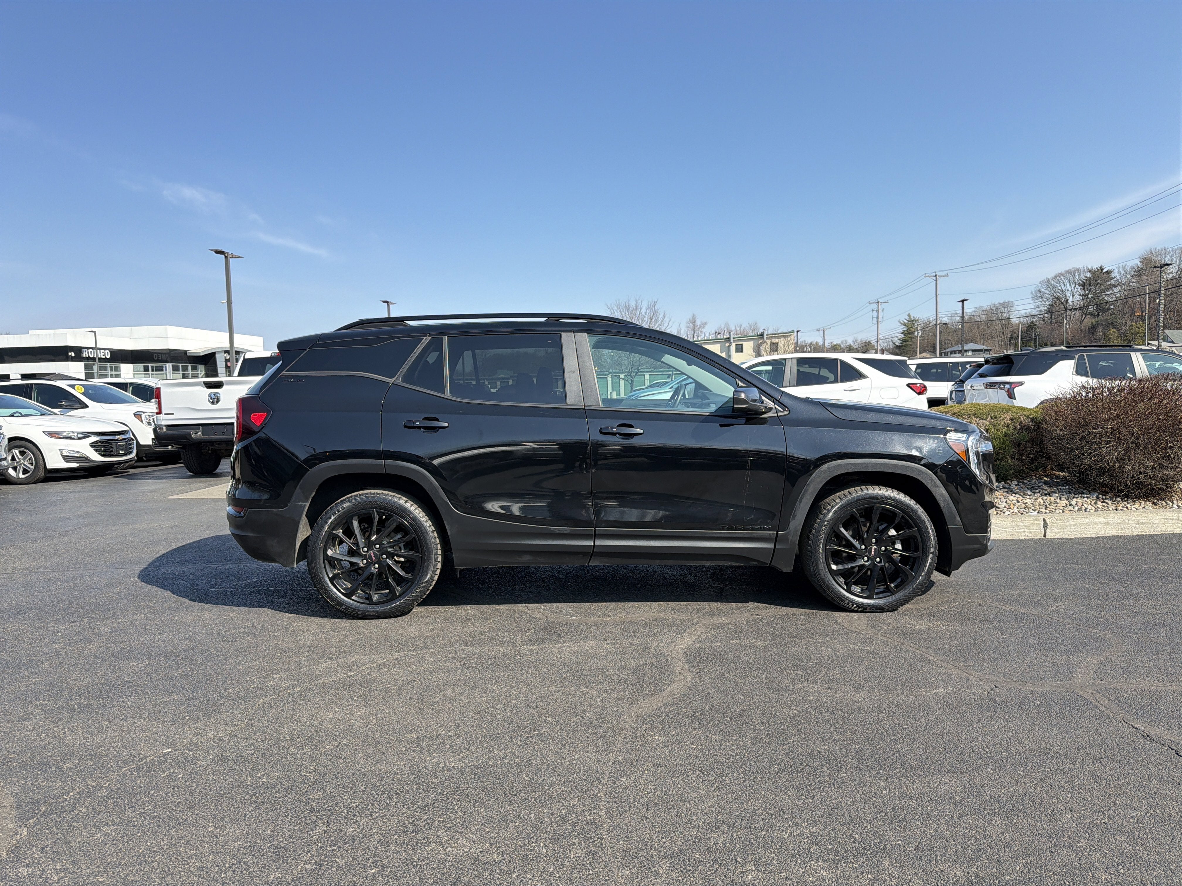 2023 GMC Terrain SLE