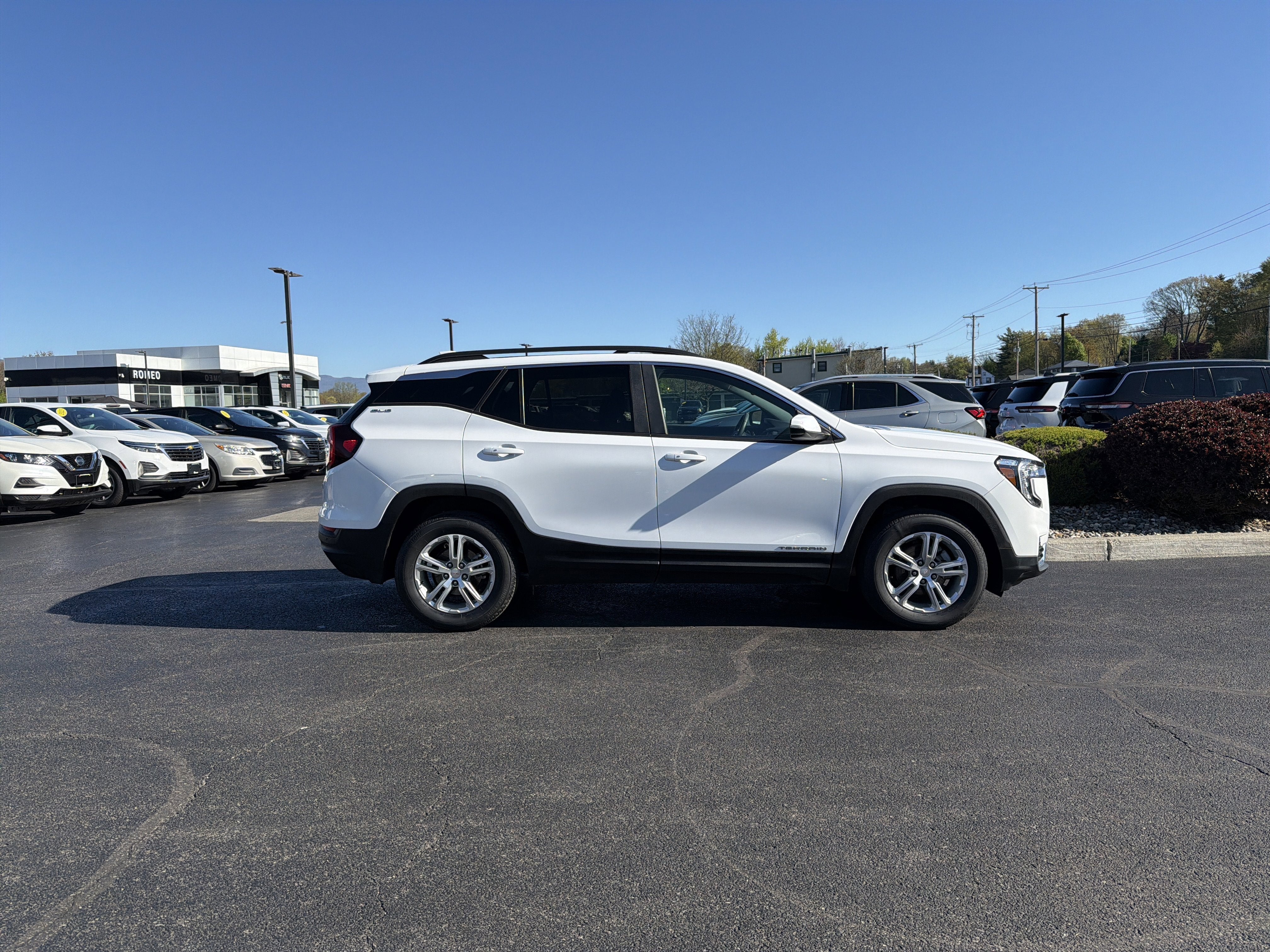2023 GMC Terrain SLE