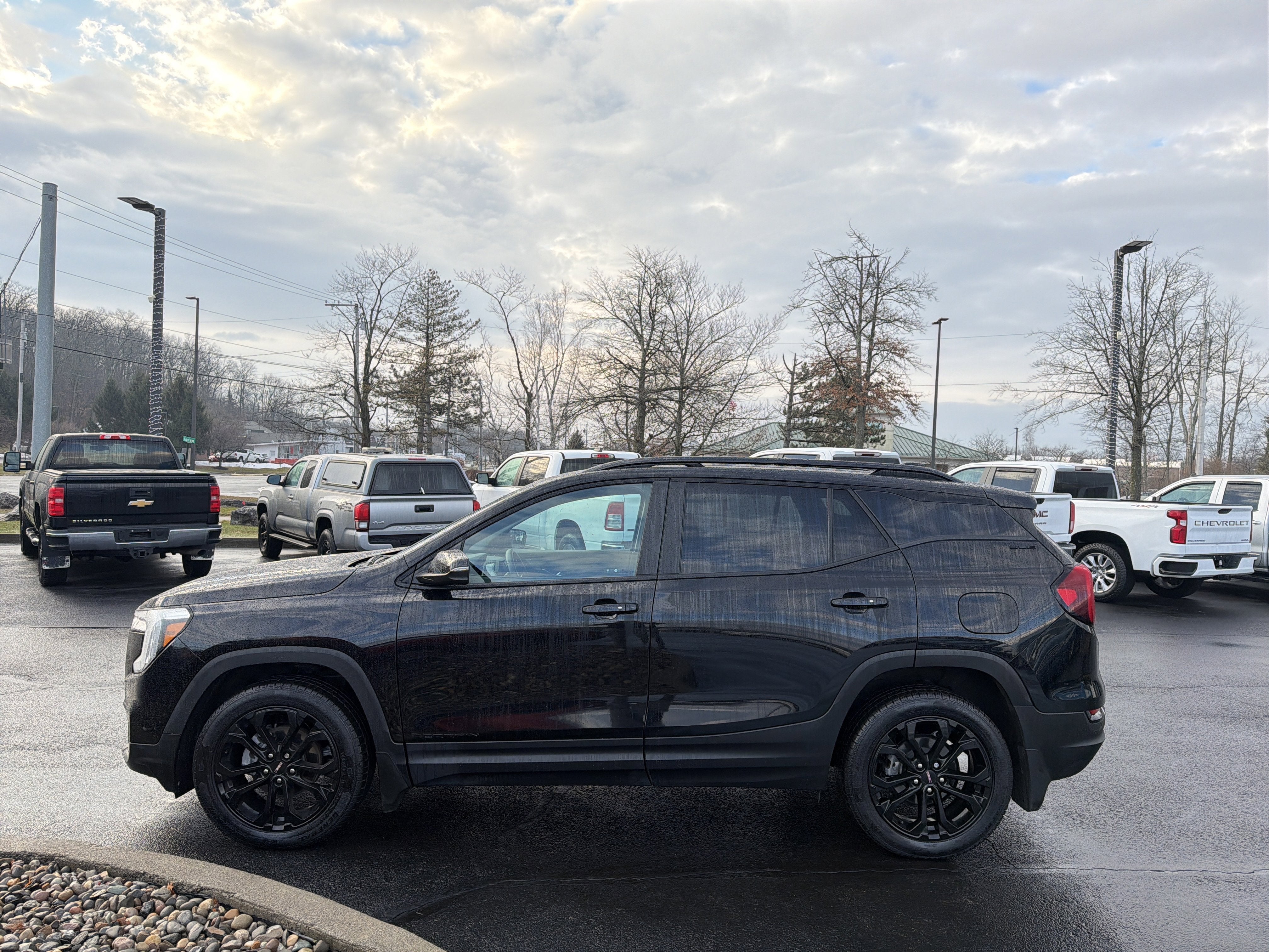 2022 GMC Terrain SLE