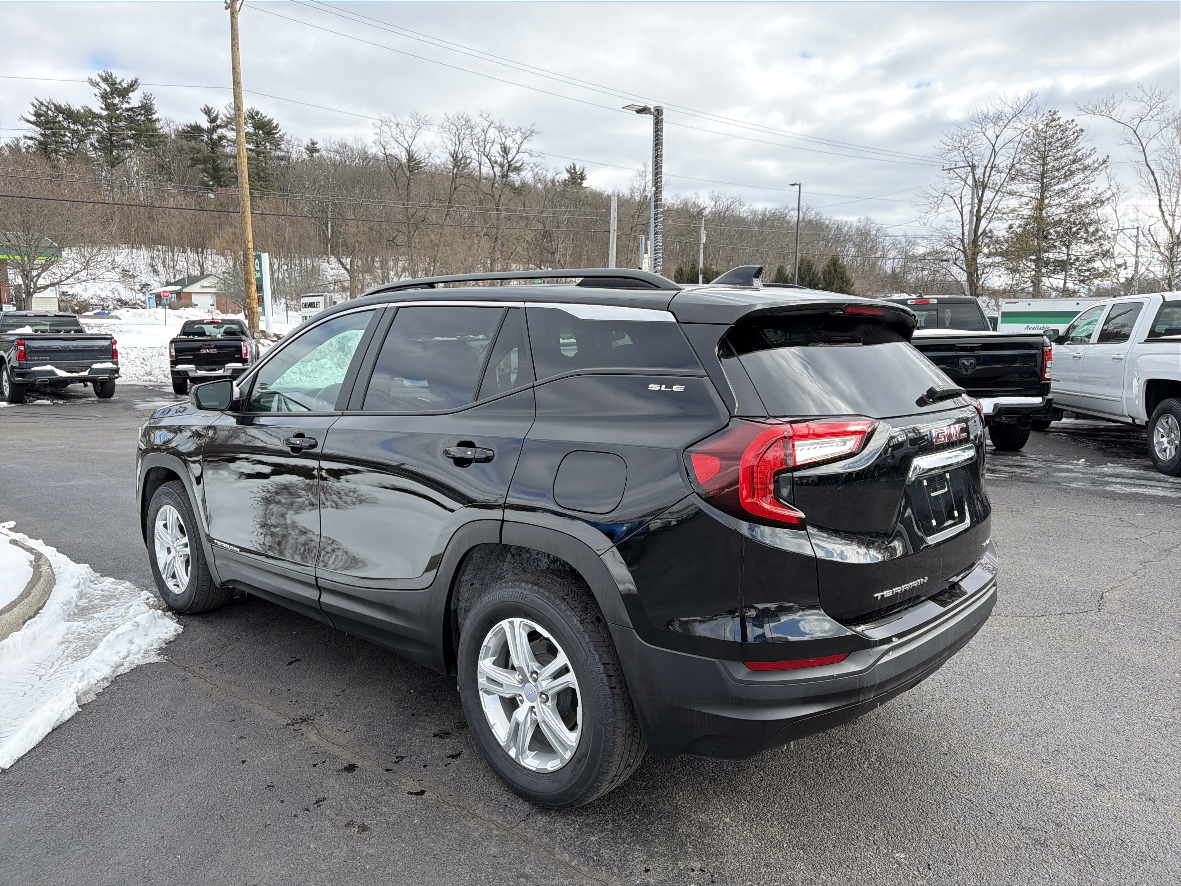 2022 GMC Terrain SLE