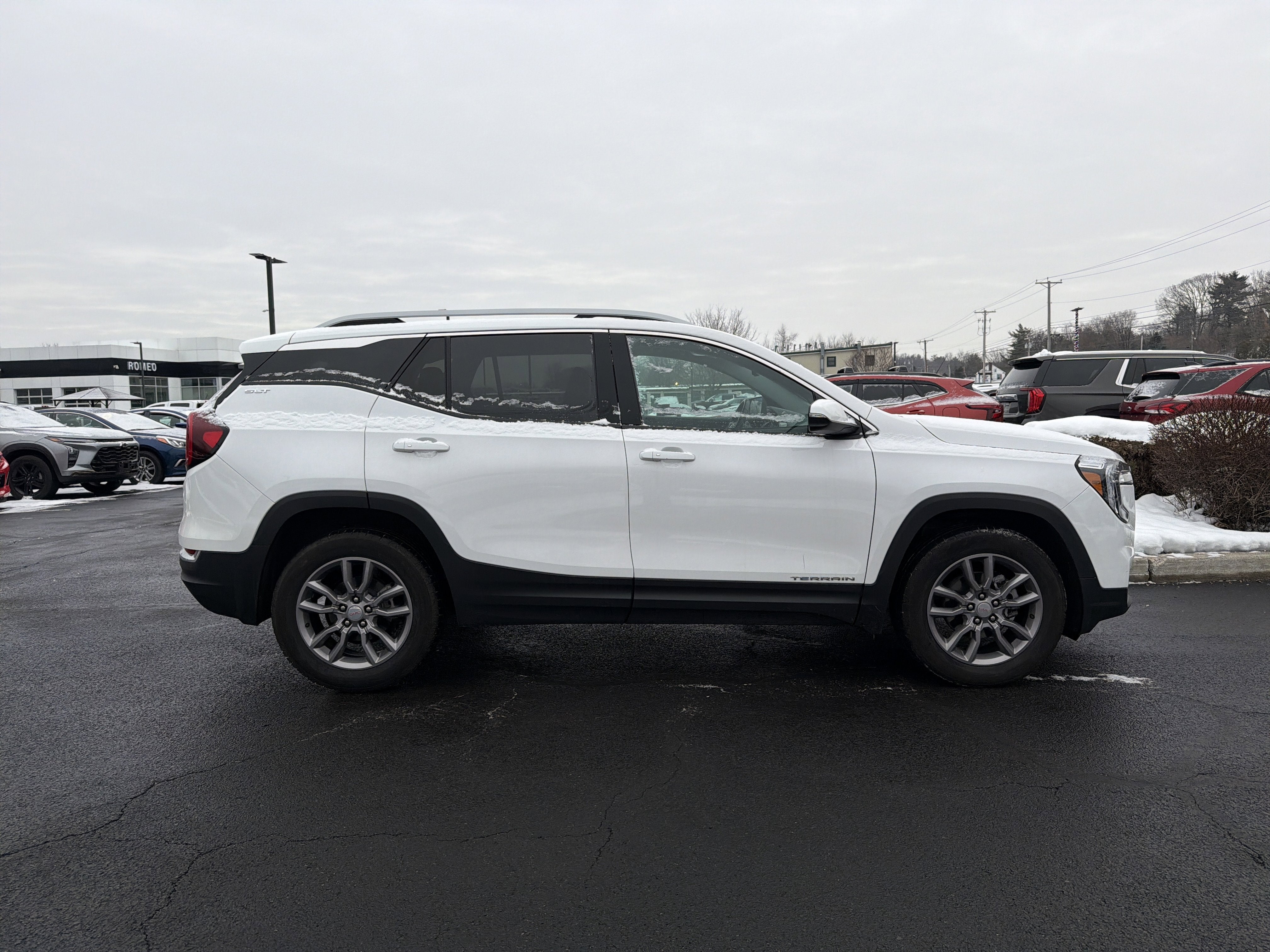 2024 GMC Terrain SLT