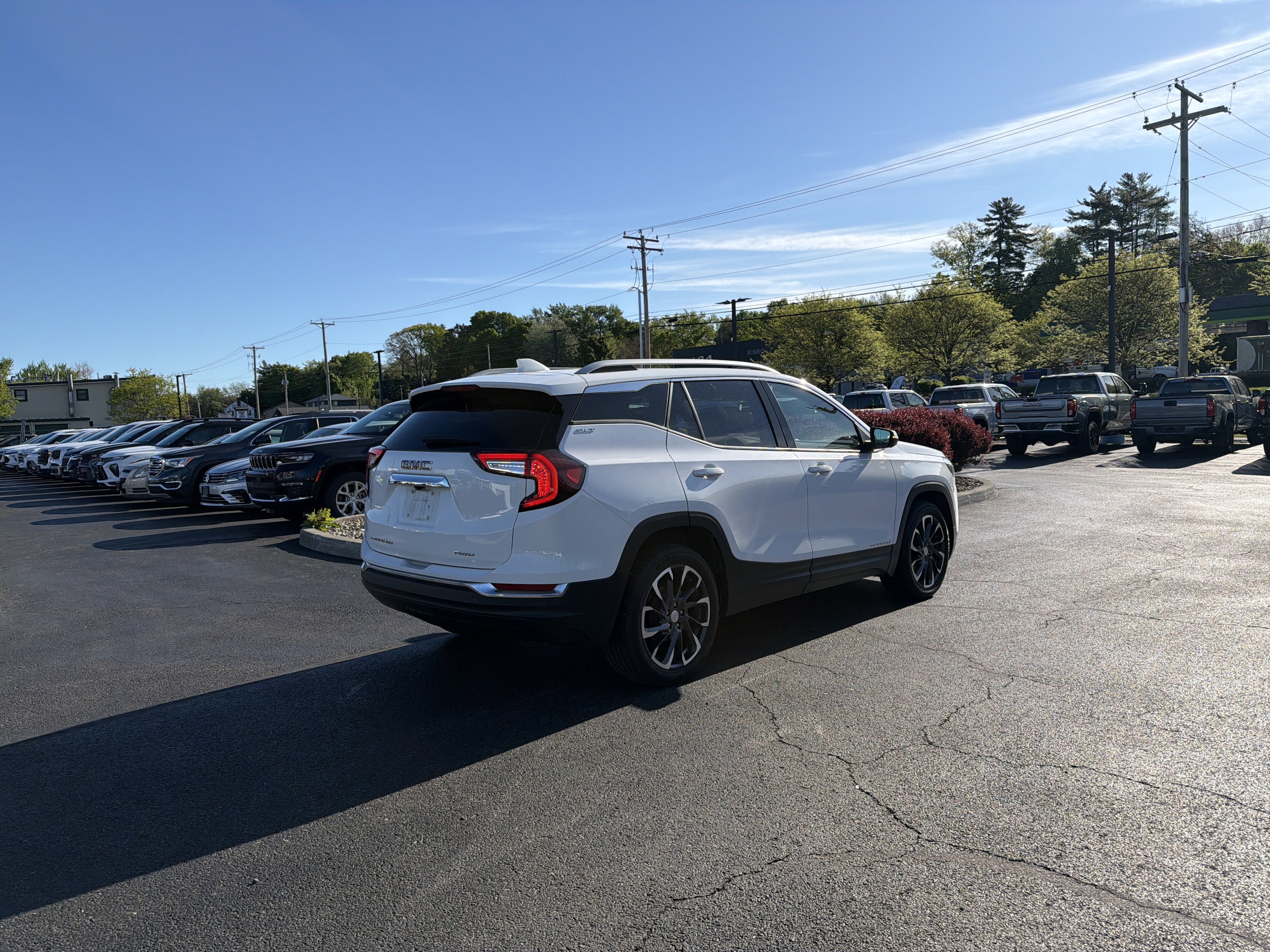 2023 GMC Terrain SLT
