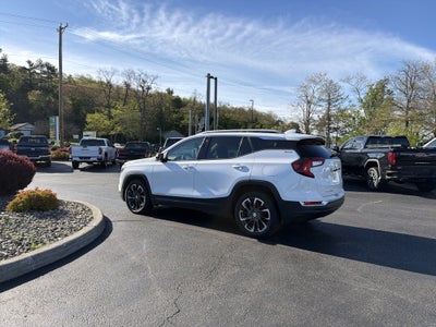 2023 GMC Terrain SLT