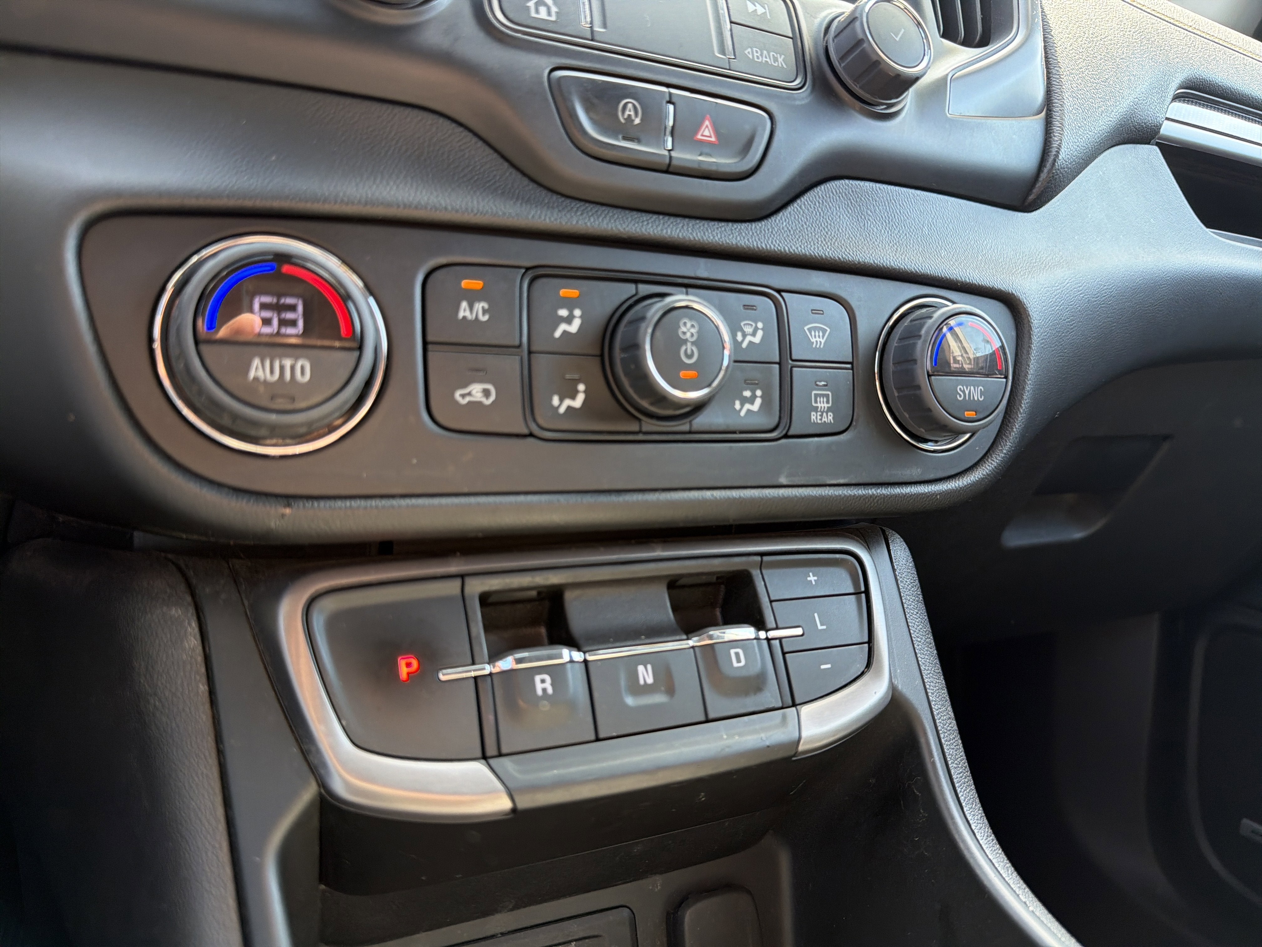 2022 GMC Terrain AT4