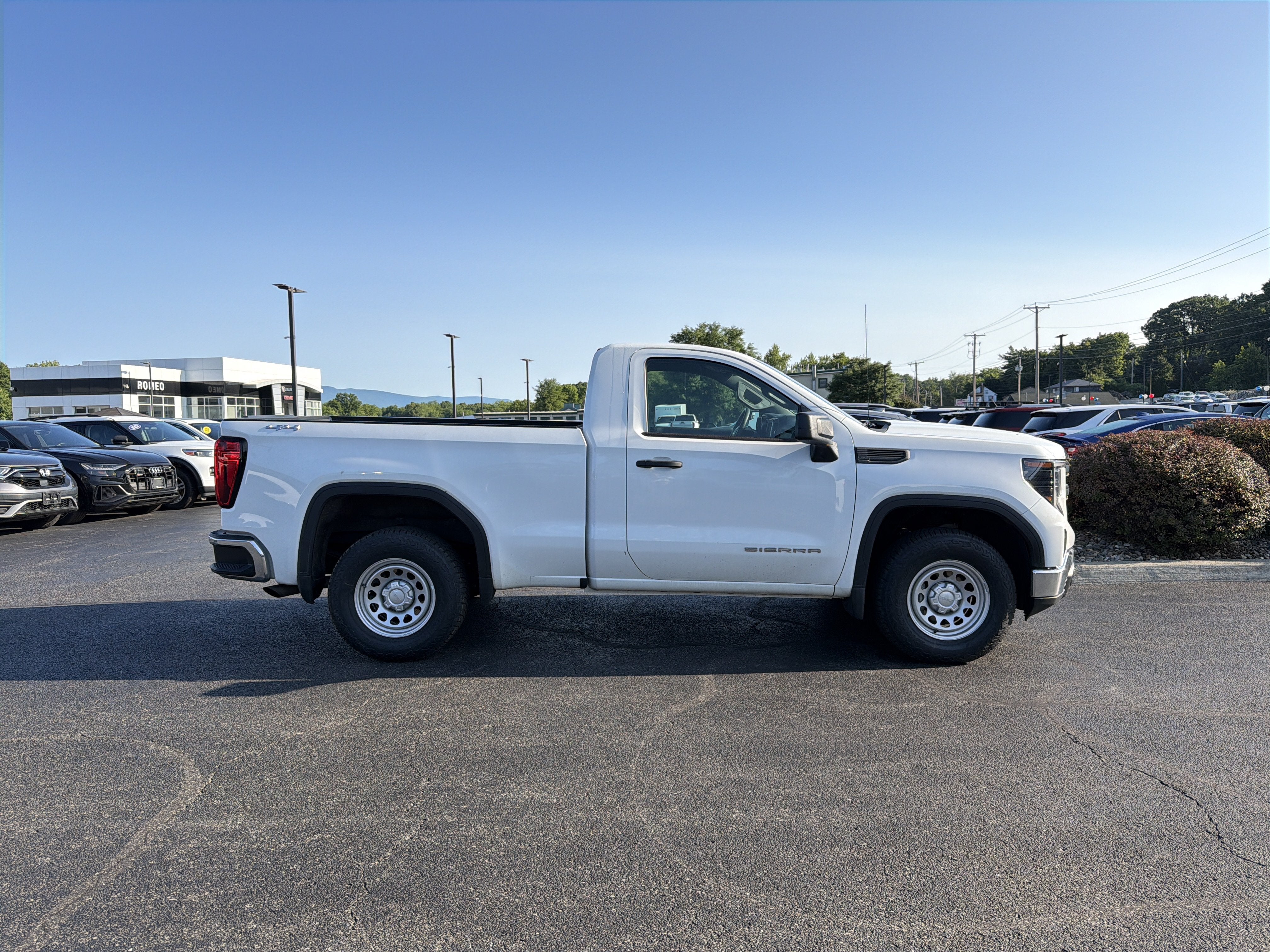 2023 GMC Sierra 1500 Pro