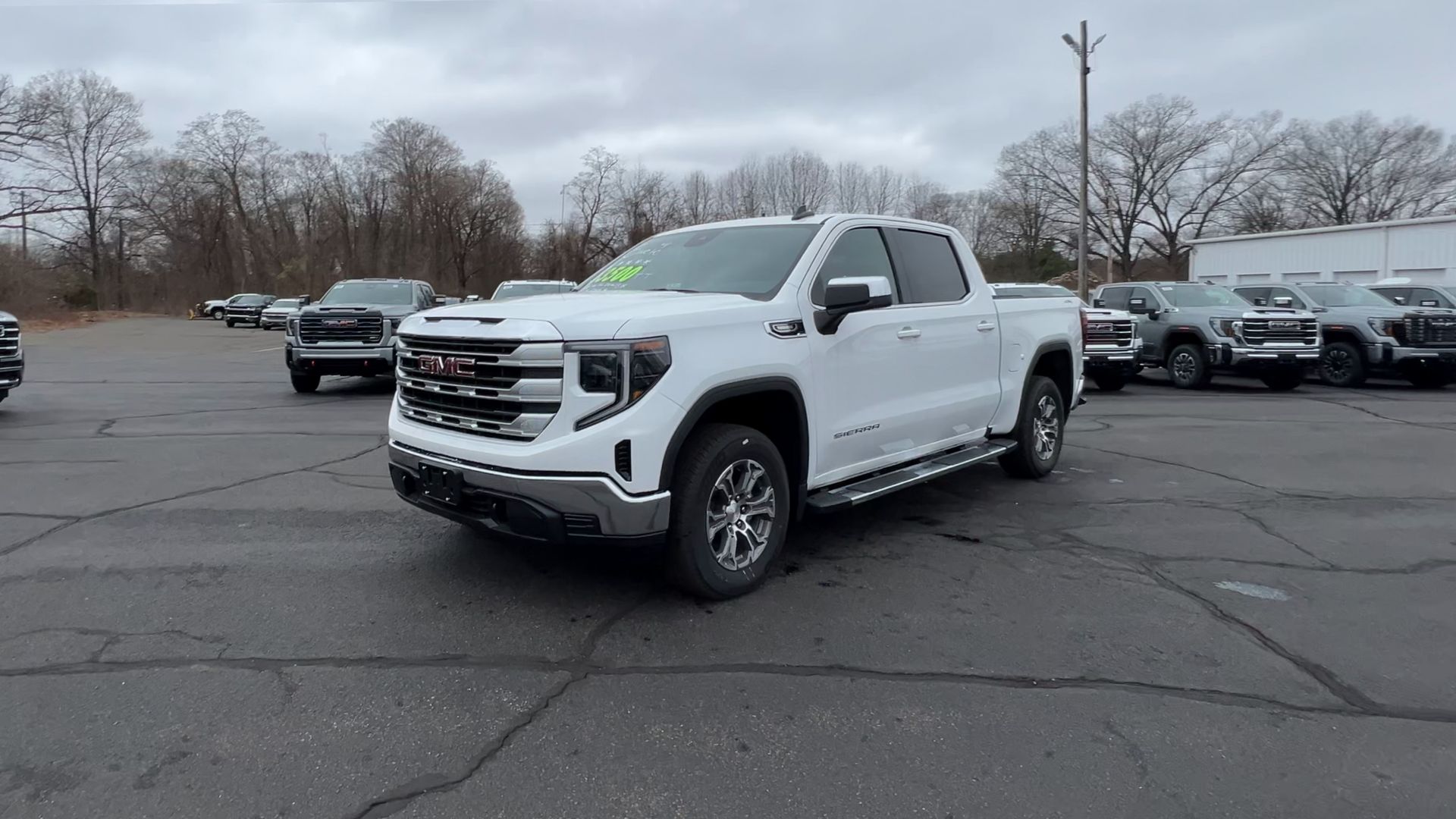 2026 GMC Sierra 1500 SLE