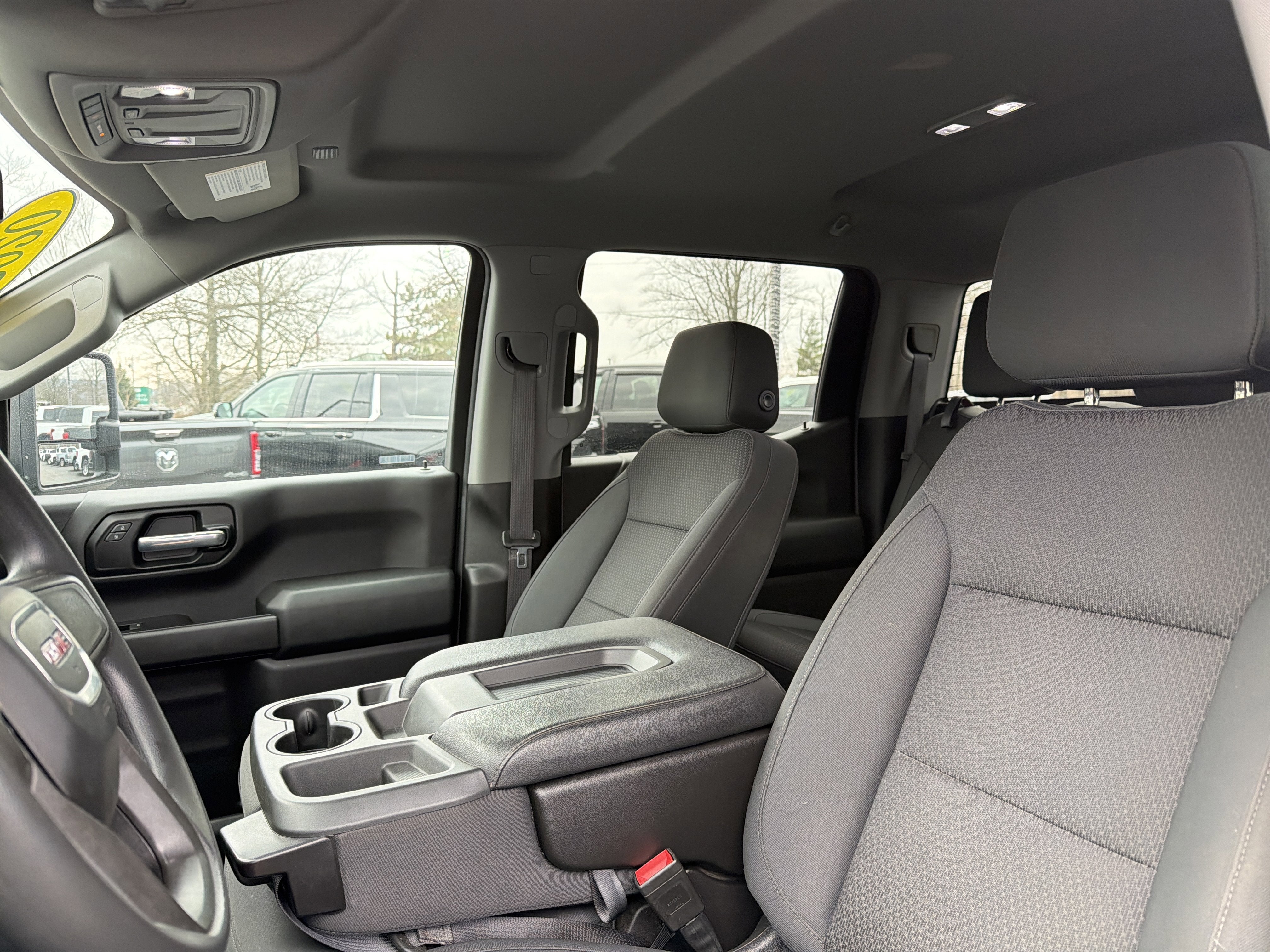 2020 GMC Sierra 1500 4WD Crew Cab Short Box Sierra