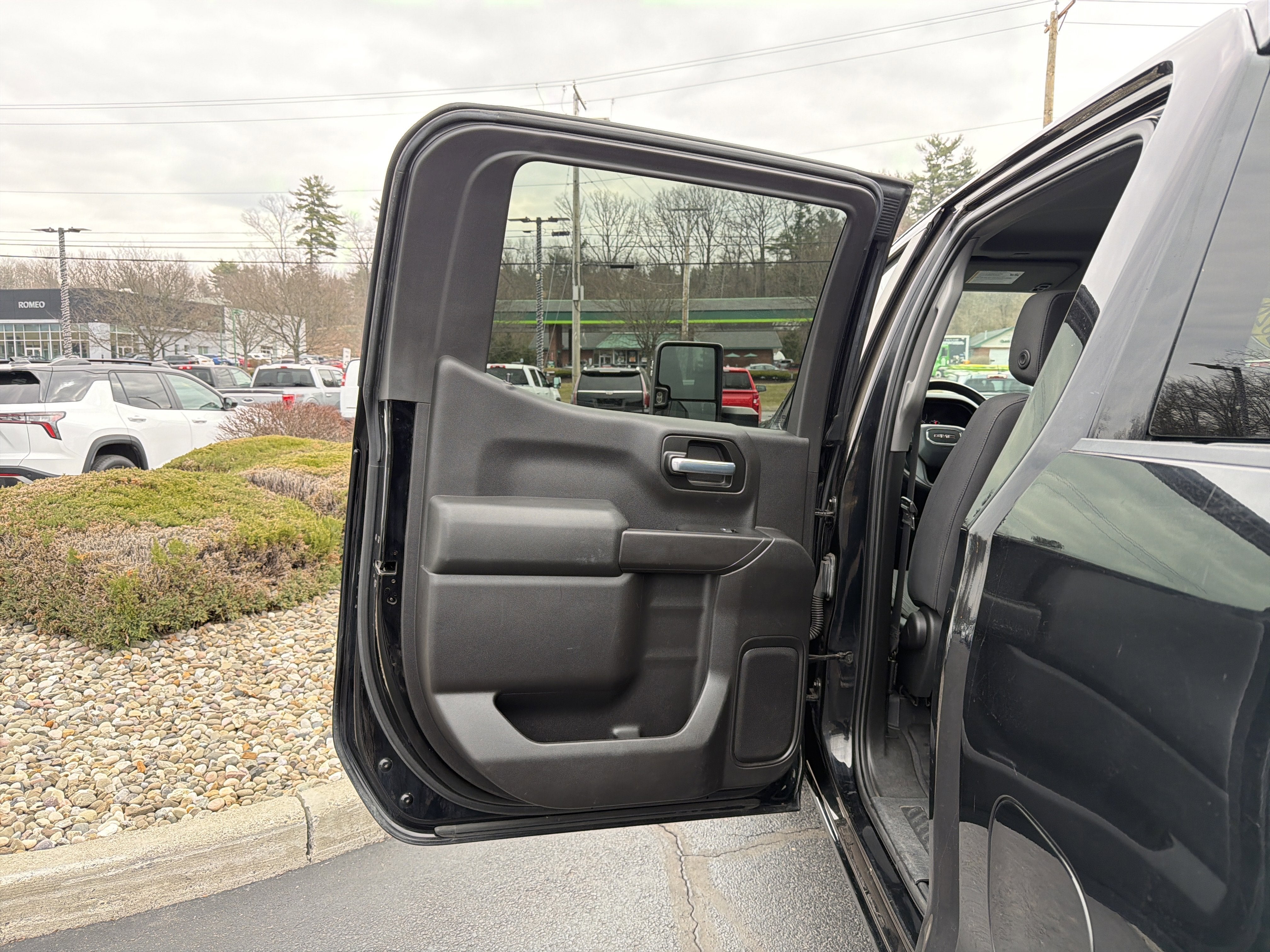2020 GMC Sierra 1500 4WD Crew Cab Short Box Sierra