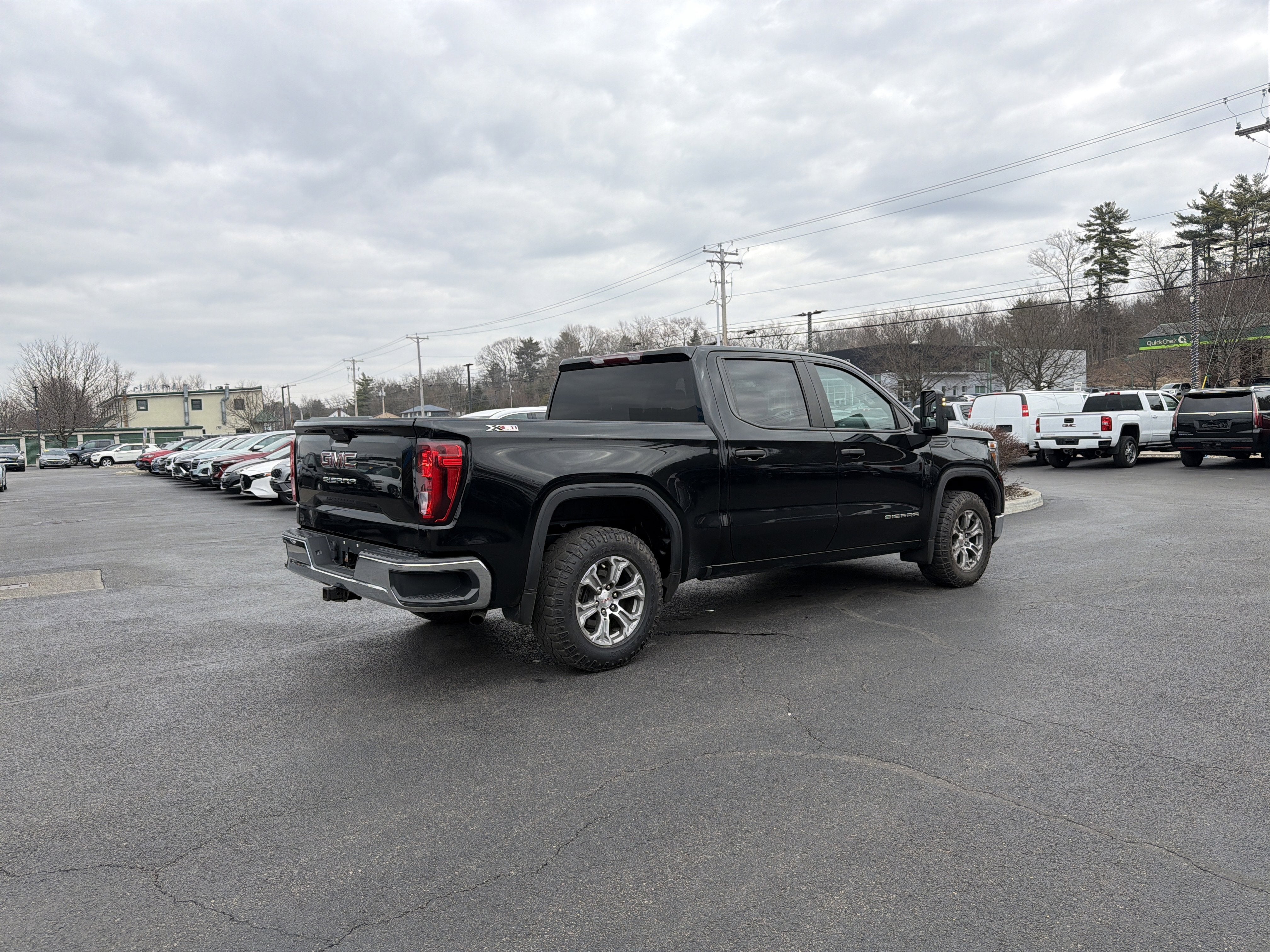 2020 GMC Sierra 1500 4WD Crew Cab Short Box Sierra
