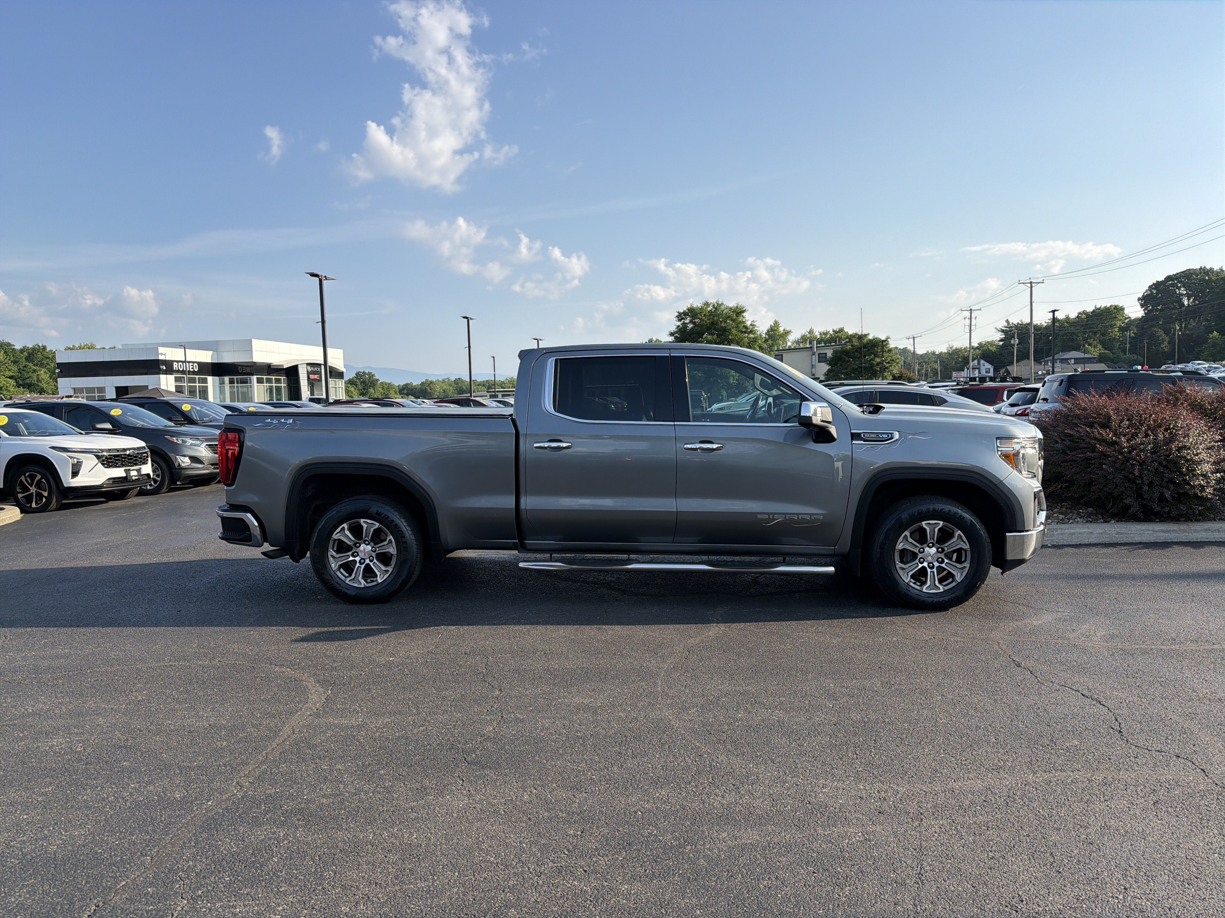 2020 GMC Sierra 1500 SLT
