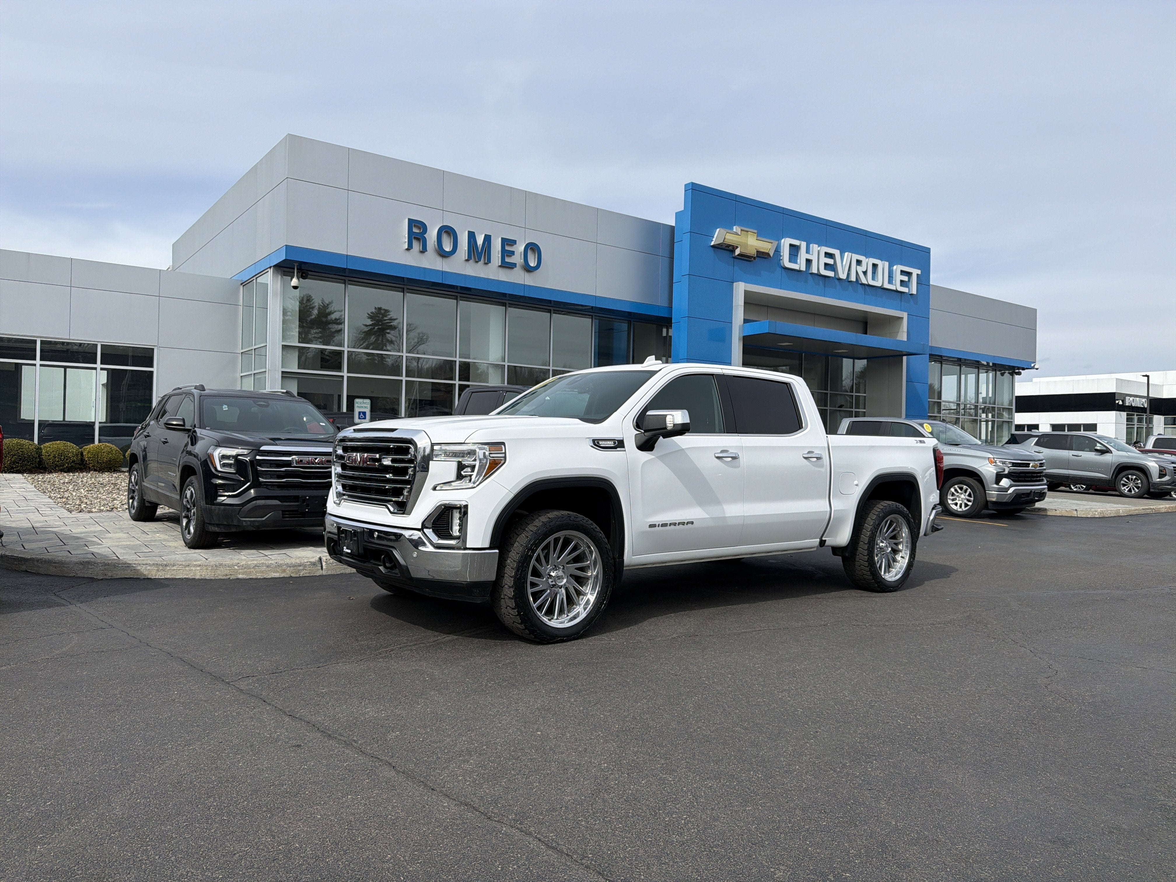 2021 GMC Sierra 1500 SLT