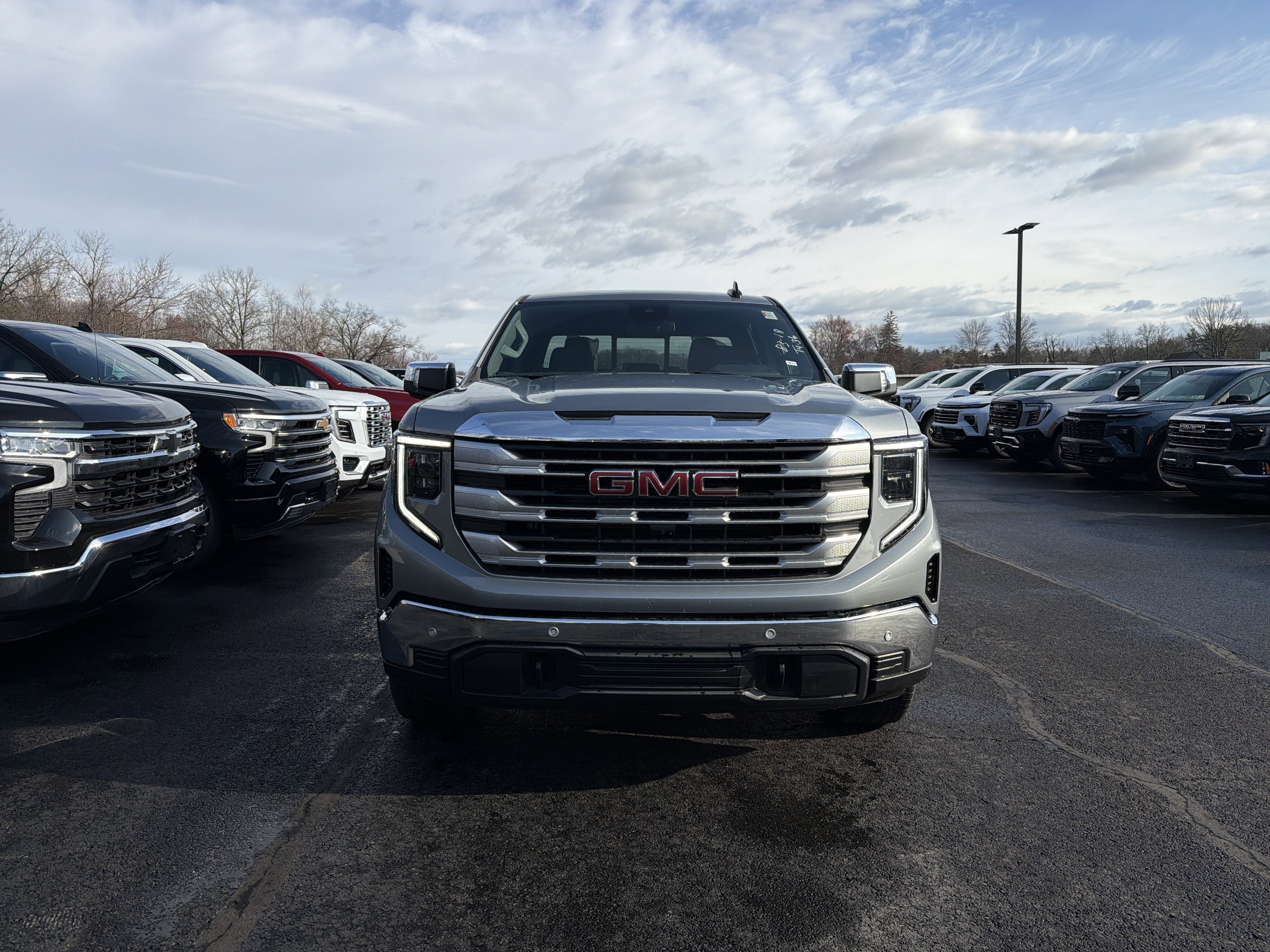 2026 GMC Sierra 1500 SLE