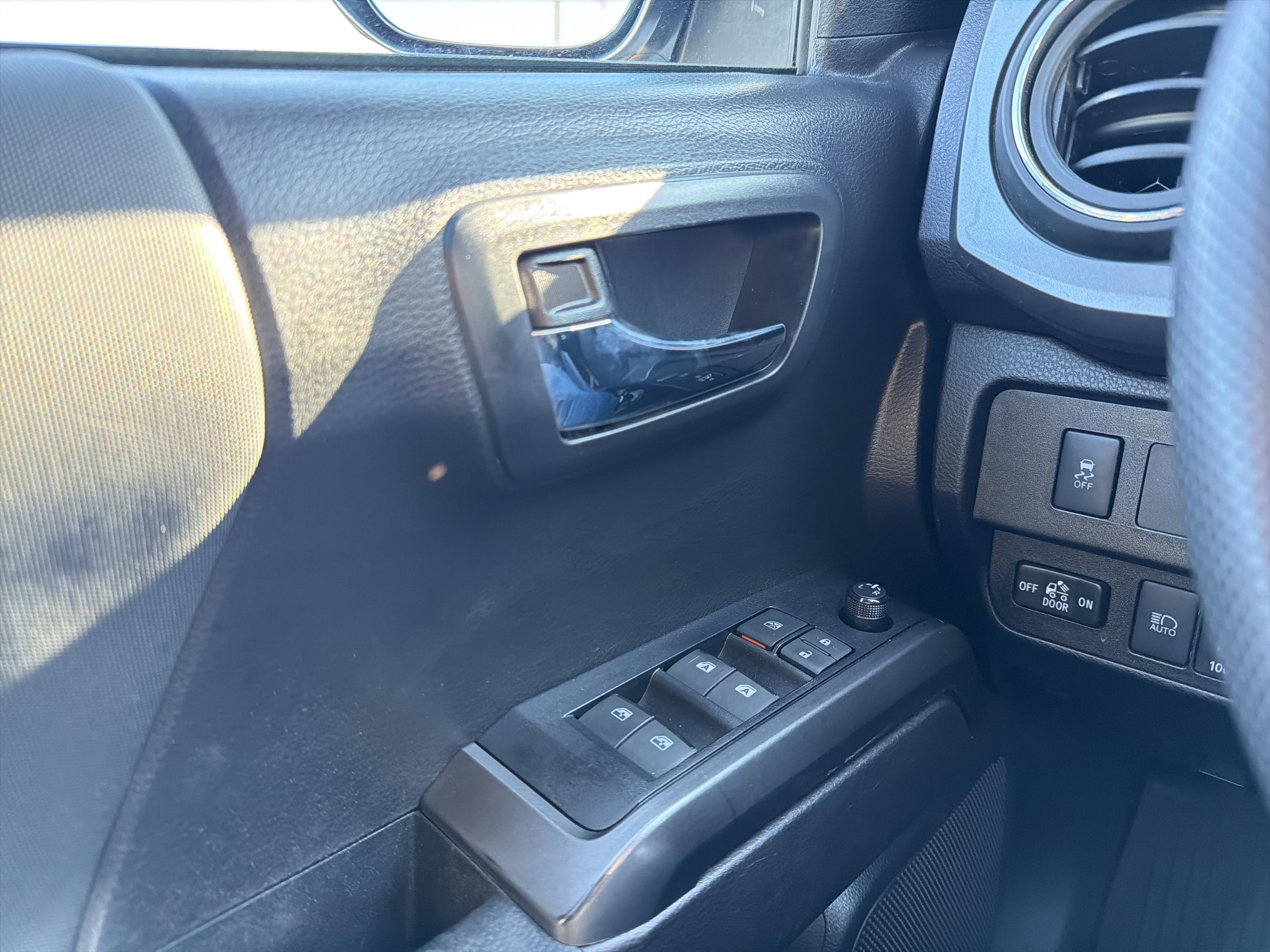 2022 Toyota Tacoma 4WD TRD Off Road