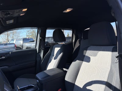 2022 Toyota Tacoma 4WD TRD Off Road