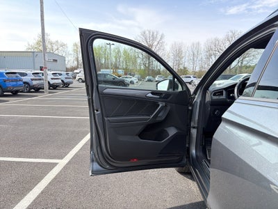 2023 Volkswagen Tiguan 2.0T SE R-Line Black