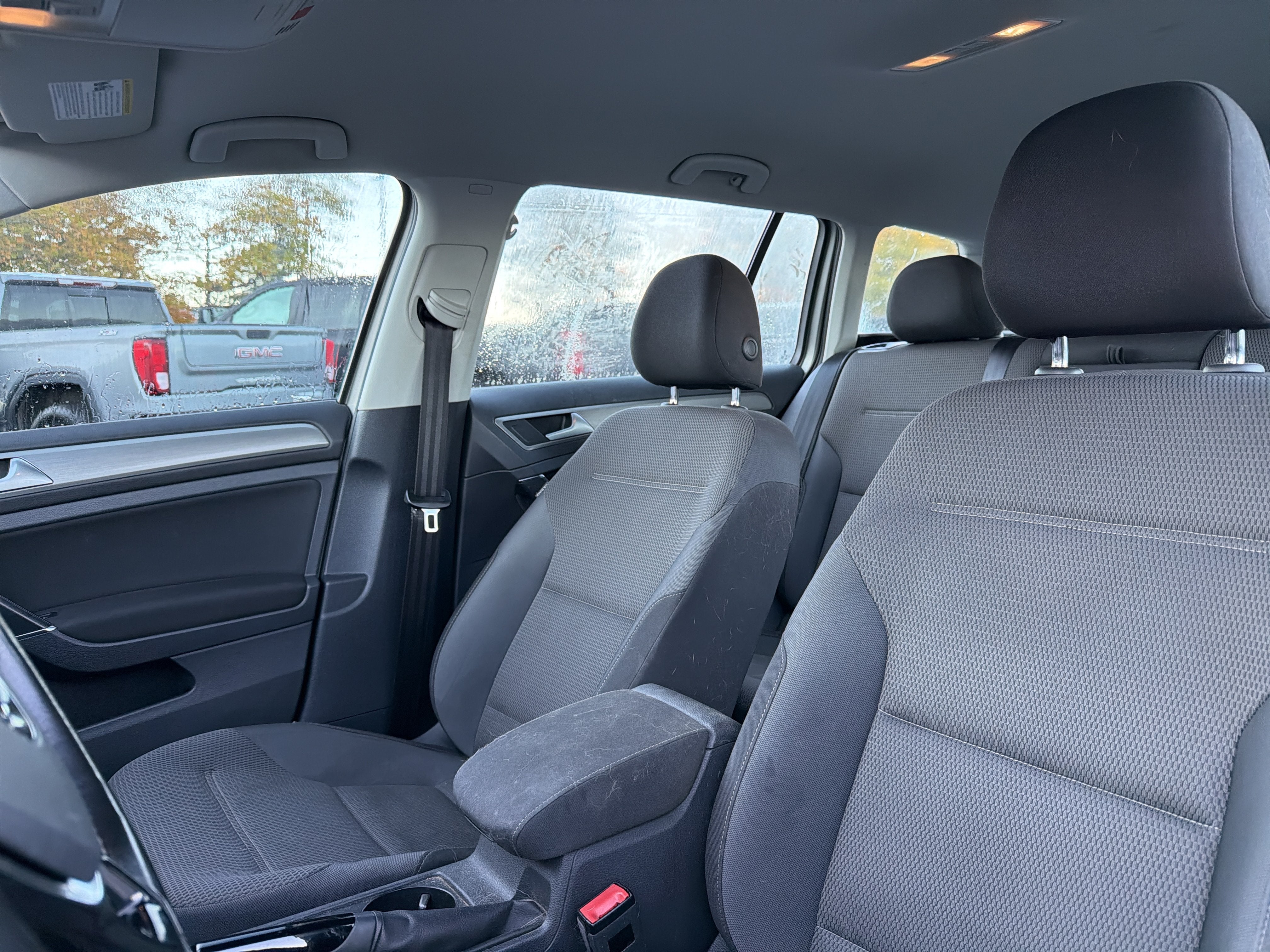 2017 Volkswagen Golf SportWagen TSI S