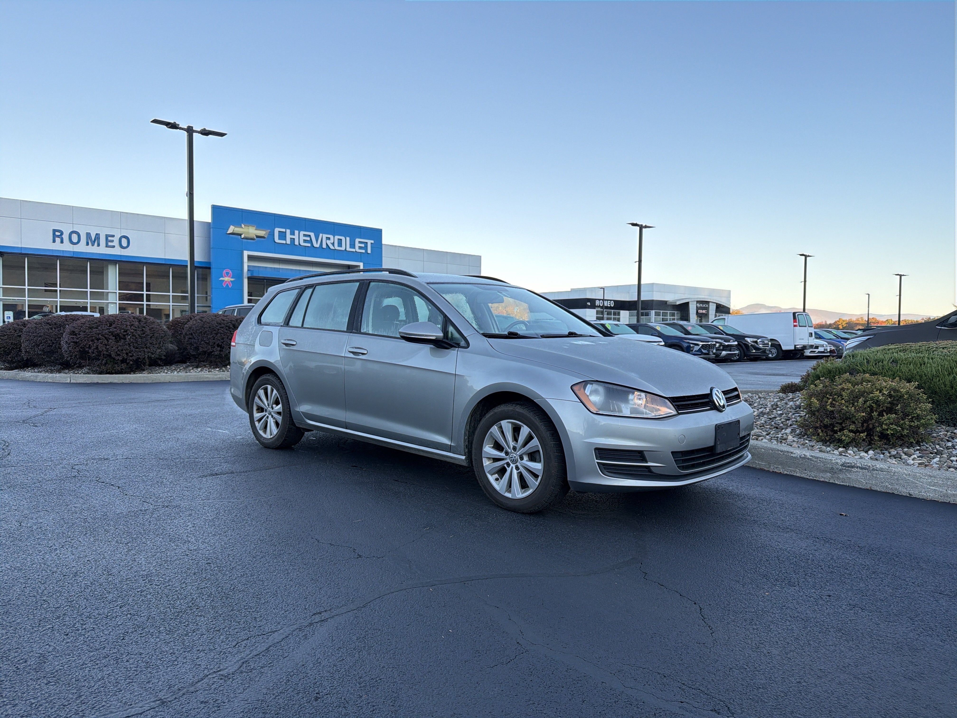 2017 Volkswagen Golf SportWagen TSI S