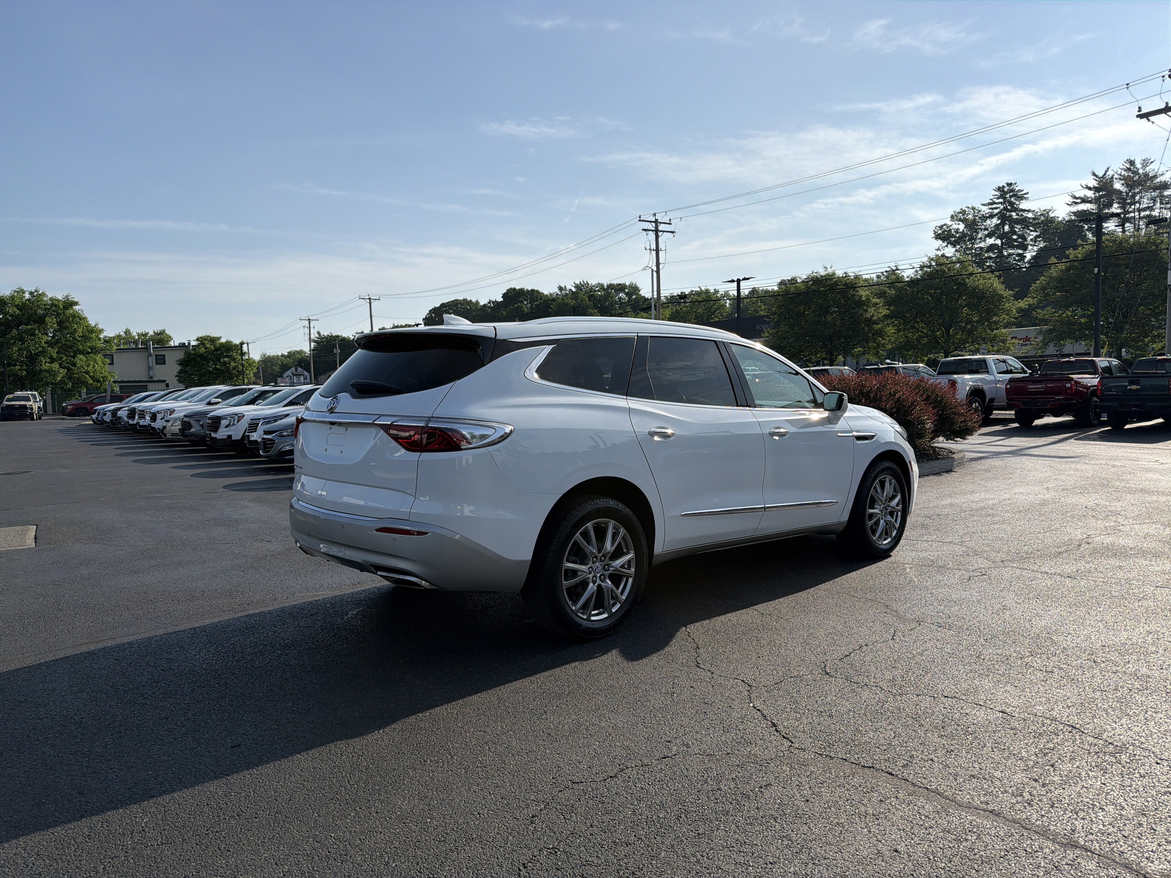 2023 Buick Enclave Essence
