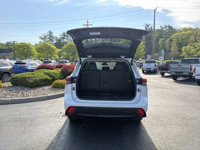 2022 Toyota Highlander Hybrid XLE