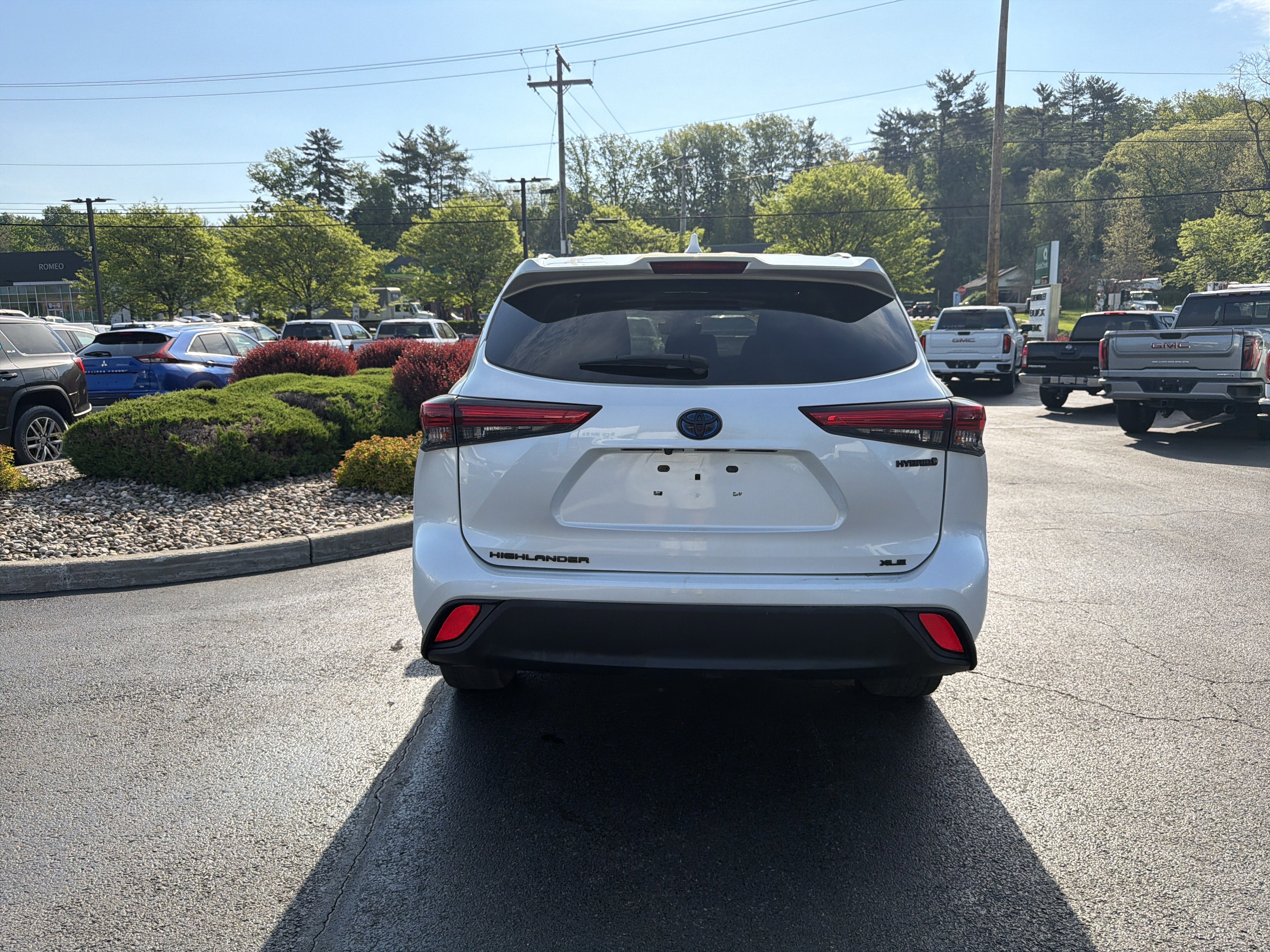 2022 Toyota Highlander Hybrid XLE