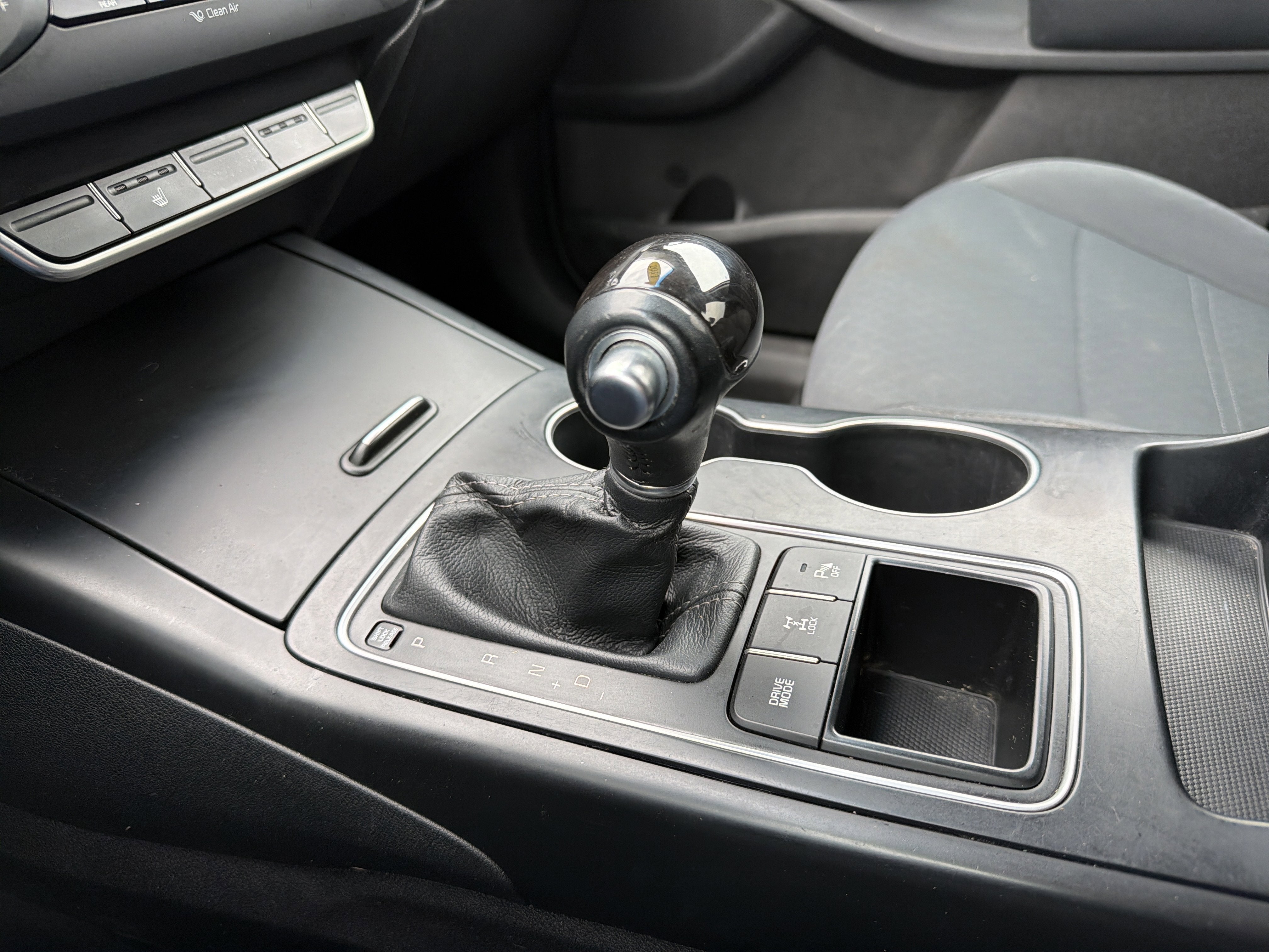 2017 Kia Sorento 3.3L LX